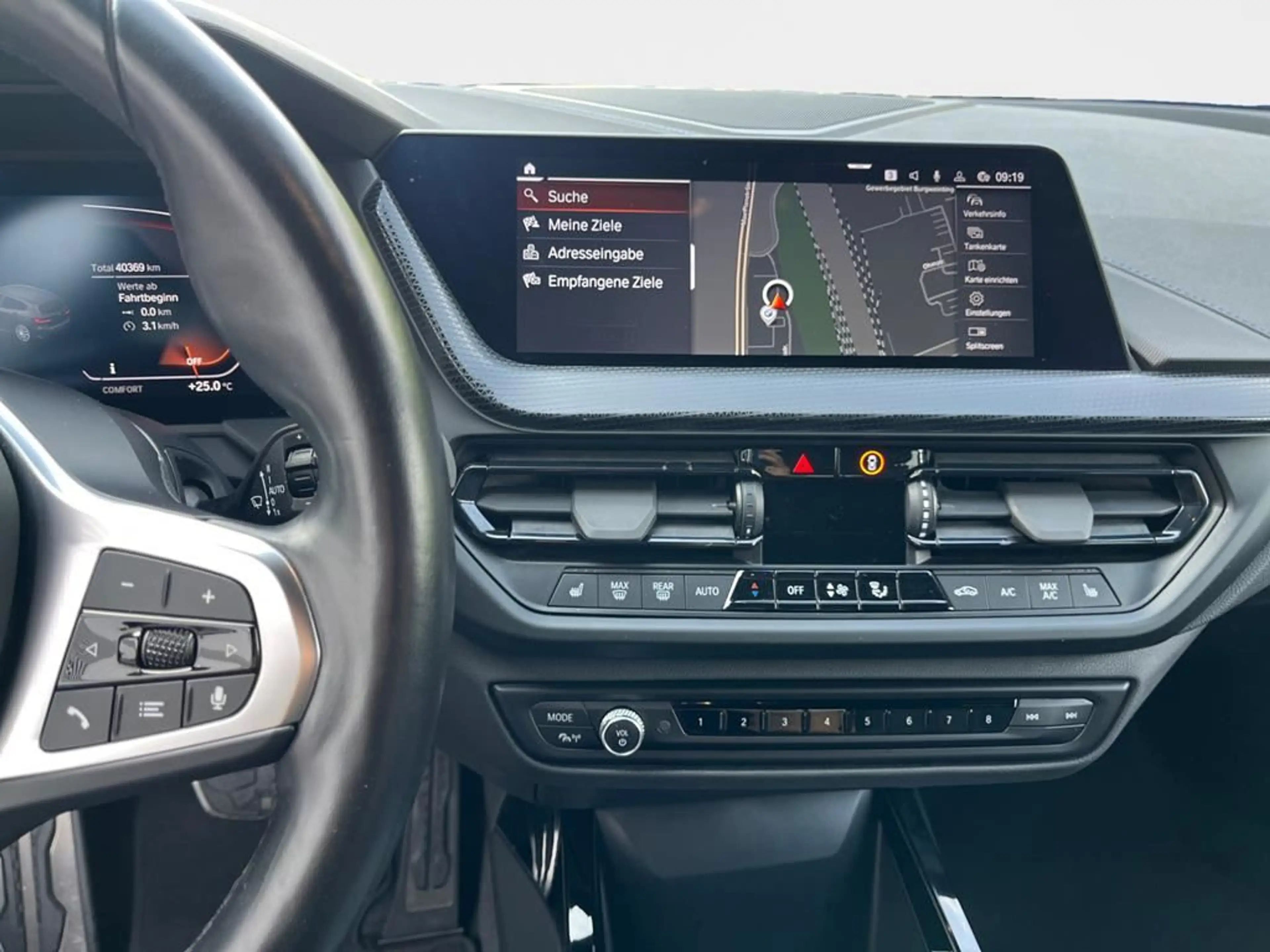 BMW 118 M Sport — photo 11