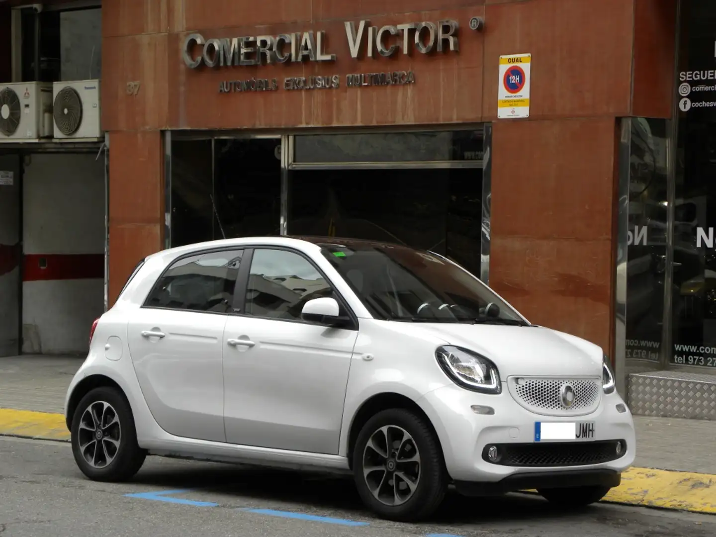smart forFour 52 Passion Aut. Blanc - 1