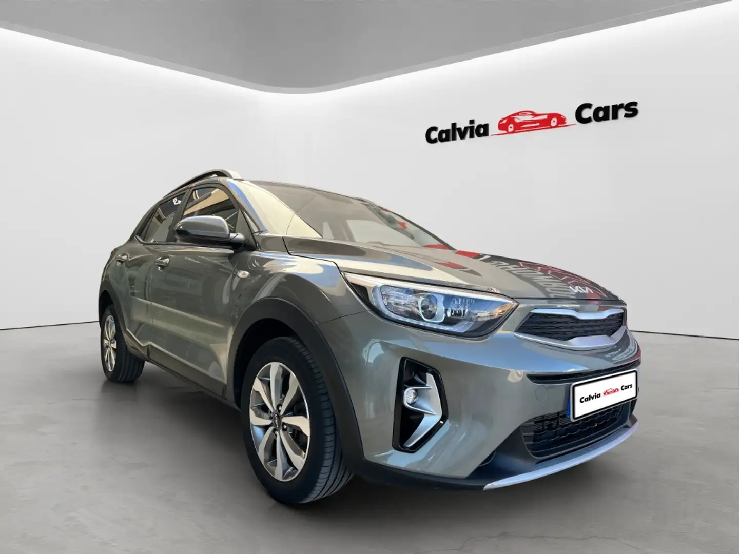 Kia Stonic 1.2 DPi Concept Plus Gris - 1