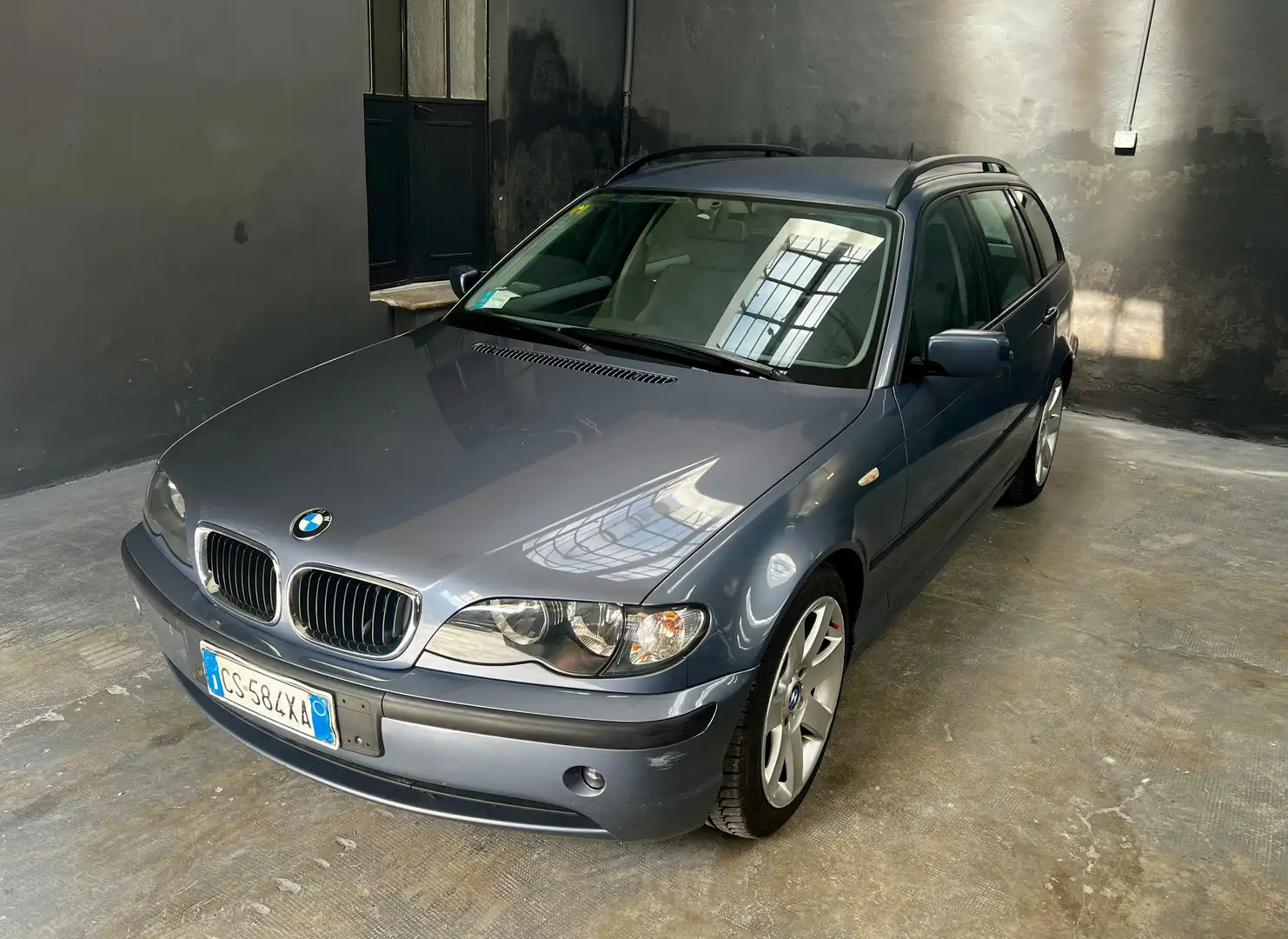 BMW 320 Serie 3 E46 Touring 320d Touring Futura Szary - 1