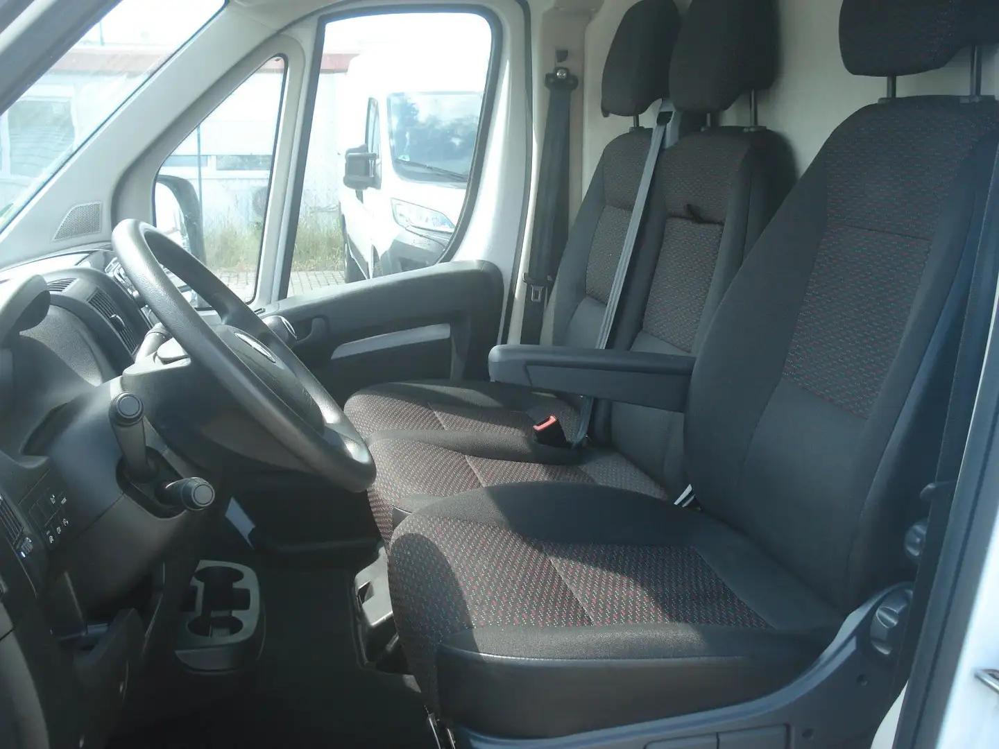Opel Movano C L2H2 3,5t Edition Klima Temp PDC 37660K Weiß - 2