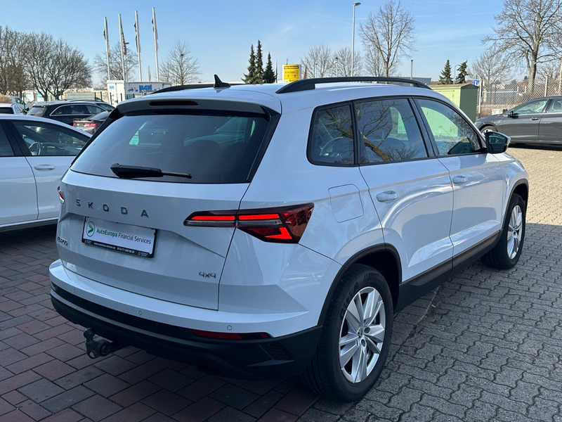 Skoda Karoq 2.0 TDI DSG 4x4 Drive*VIRTUAL*LED*AHK*ACC* — photo 4