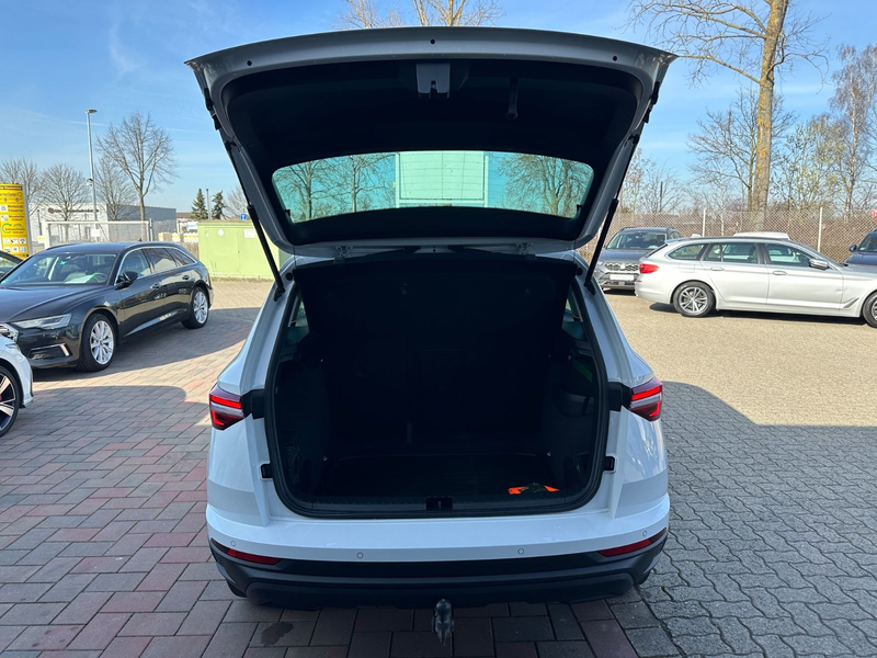 Skoda Karoq 2.0 TDI DSG 4x4 Drive*VIRTUAL*LED*AHK*ACC* — photo 10