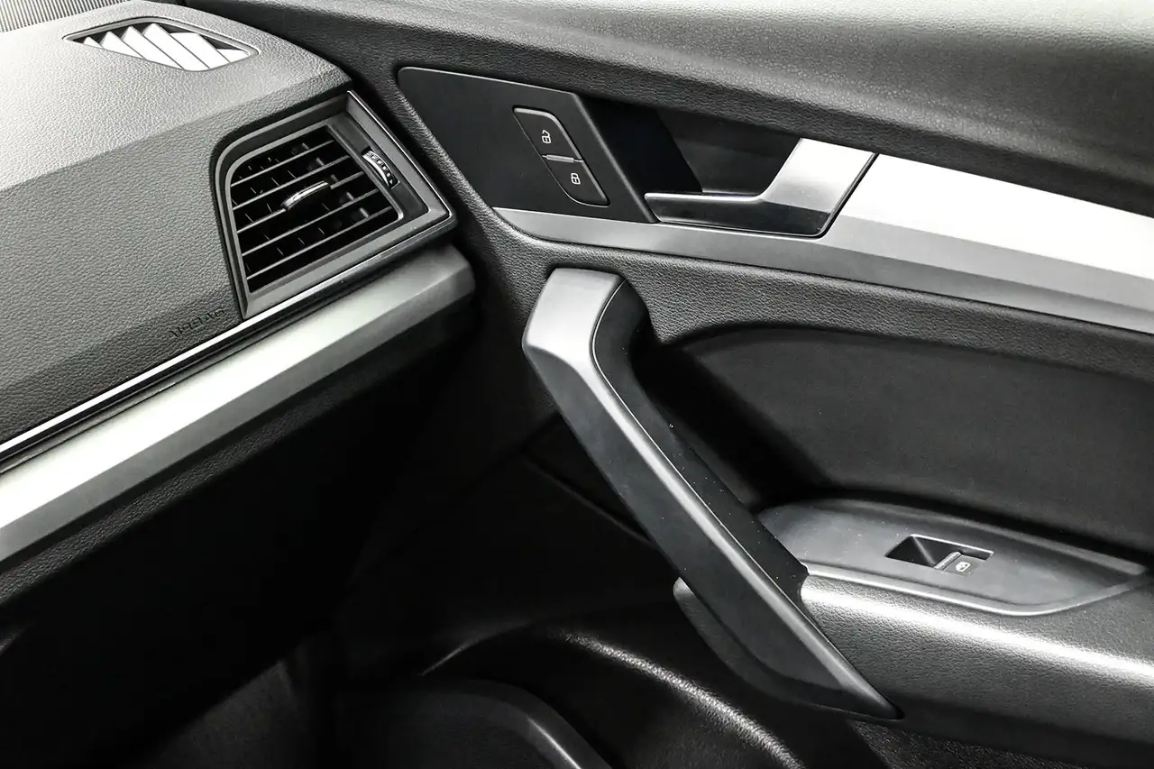Audi Q5 снимка Audi Q5