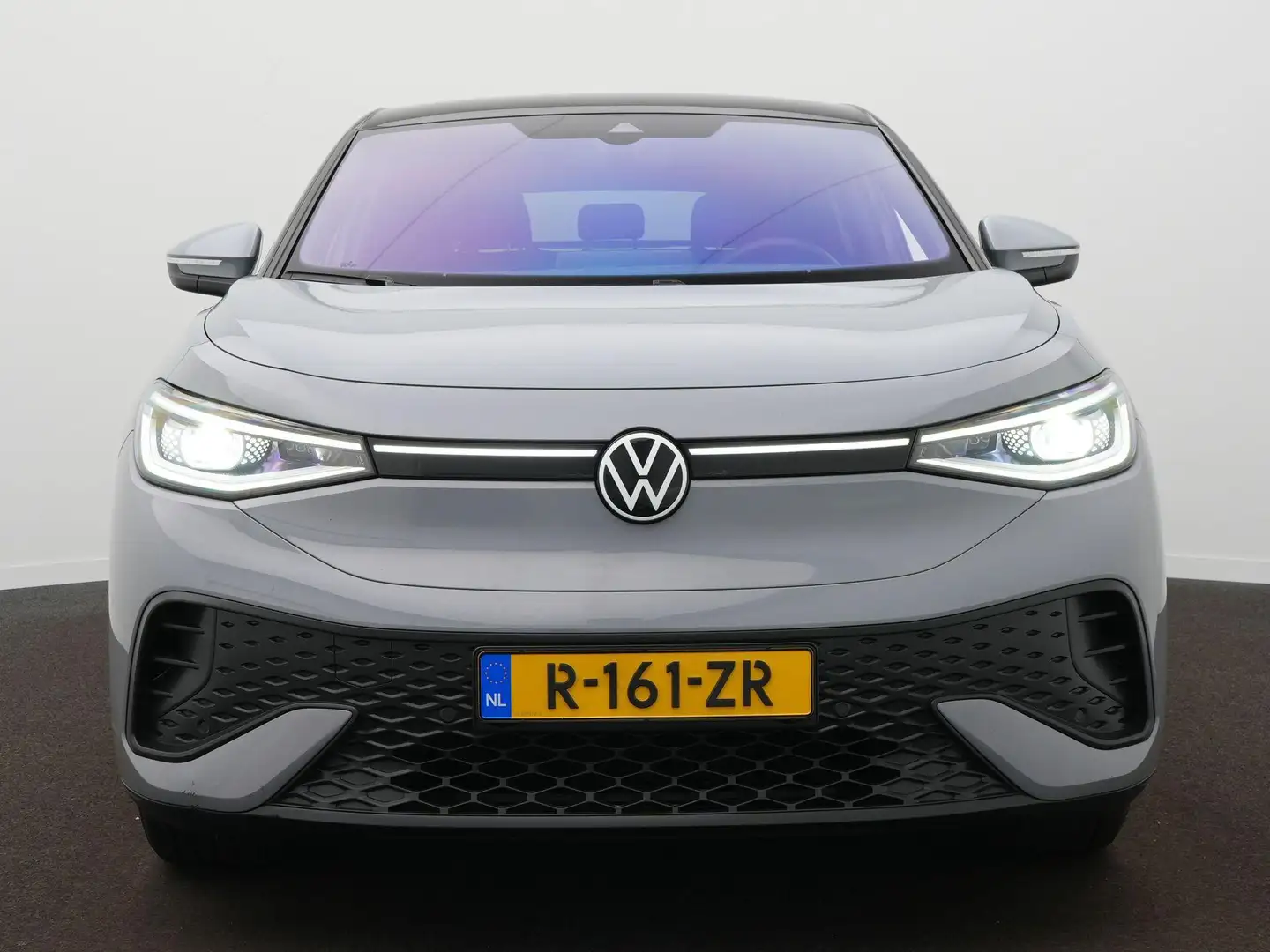 Volkswagen ID.5 Pro 77 kWh | Warmtepomp | Adaptive Cruise Control Grau - 2