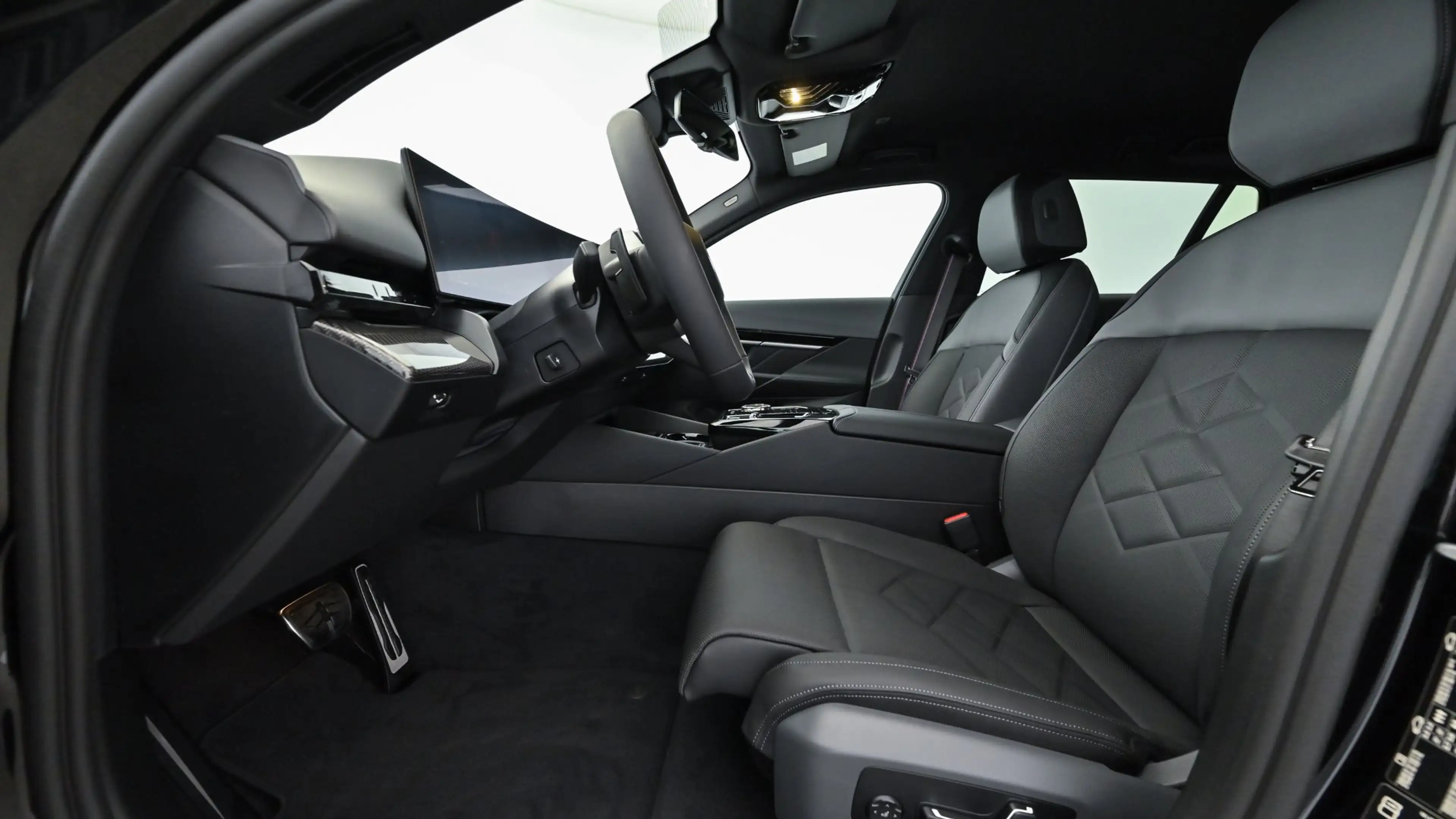 BMW 540 d xDrive — photo 9