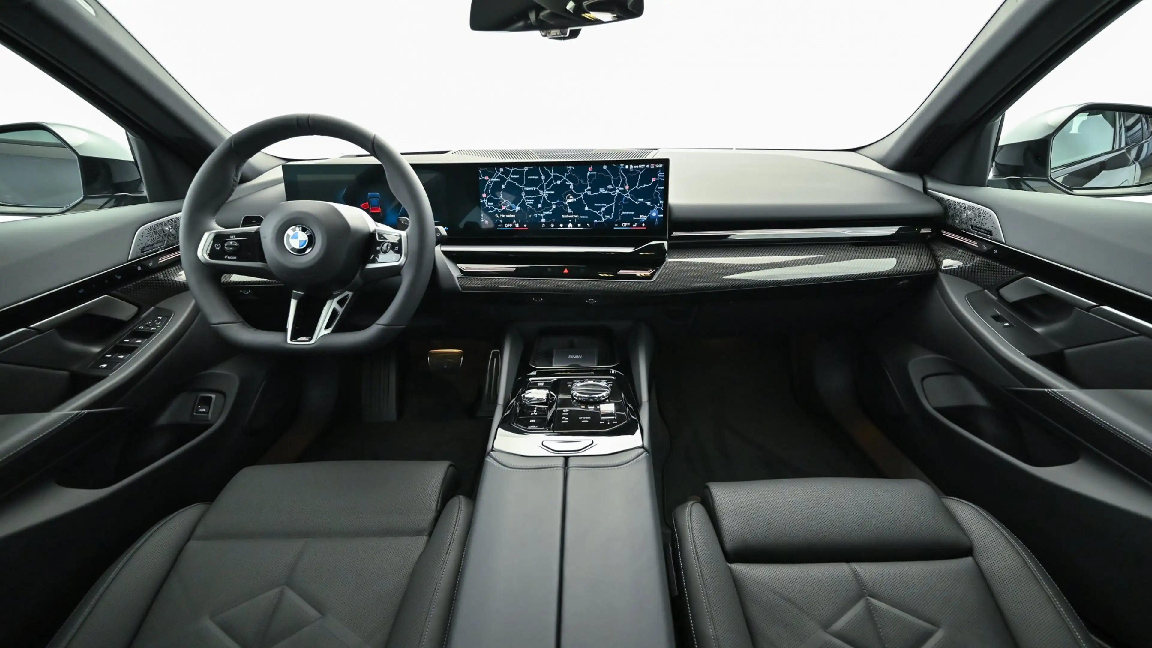 BMW 540 d xDrive — photo 15