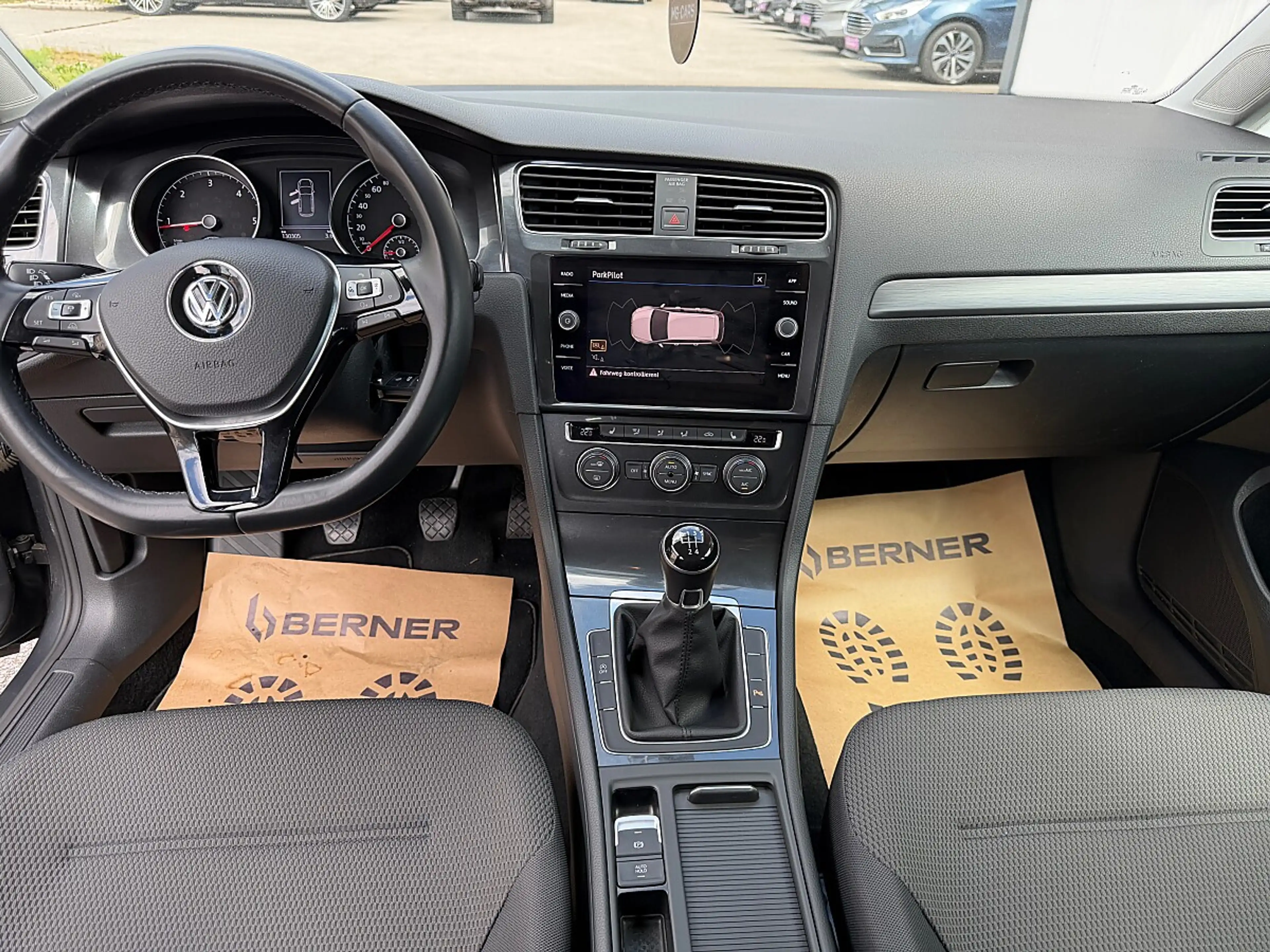 Volkswagen Golf Variant Rabbit 1,6 TDI *ACC*SHZ*CarPlay* — photo 10