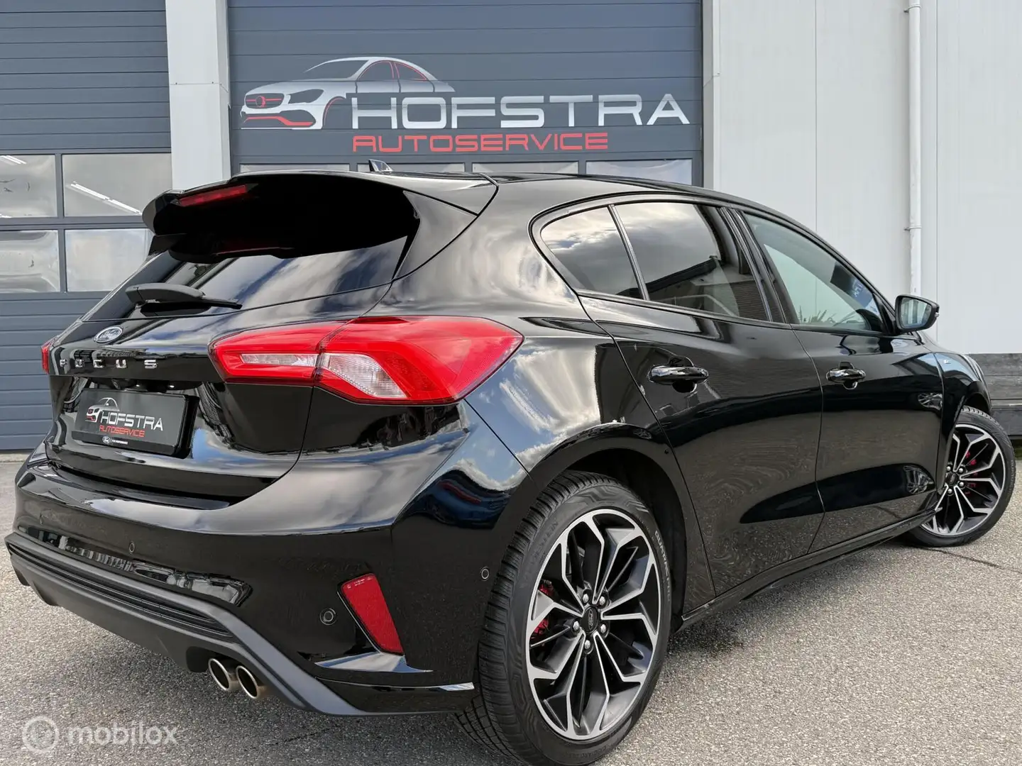 Ford Focus 1.0 EcoBoost ST Line B&O Camera Winterpack adaptiv Schwarz - 2
