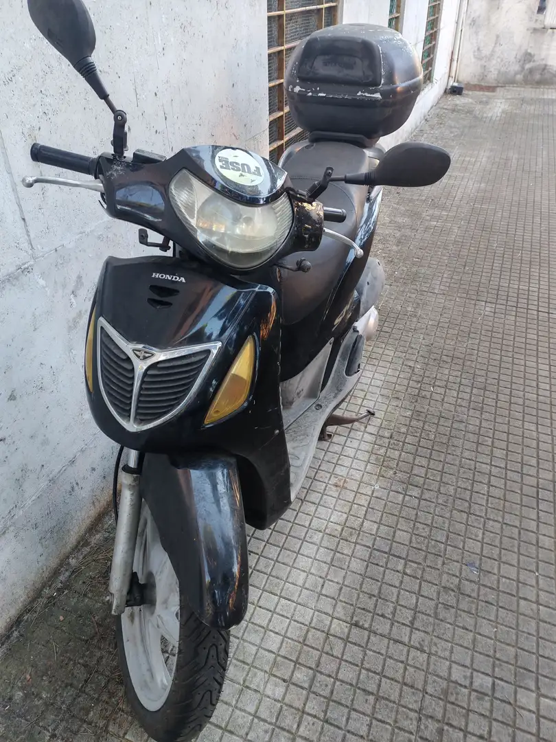 Honda SH 150 Negro - 1