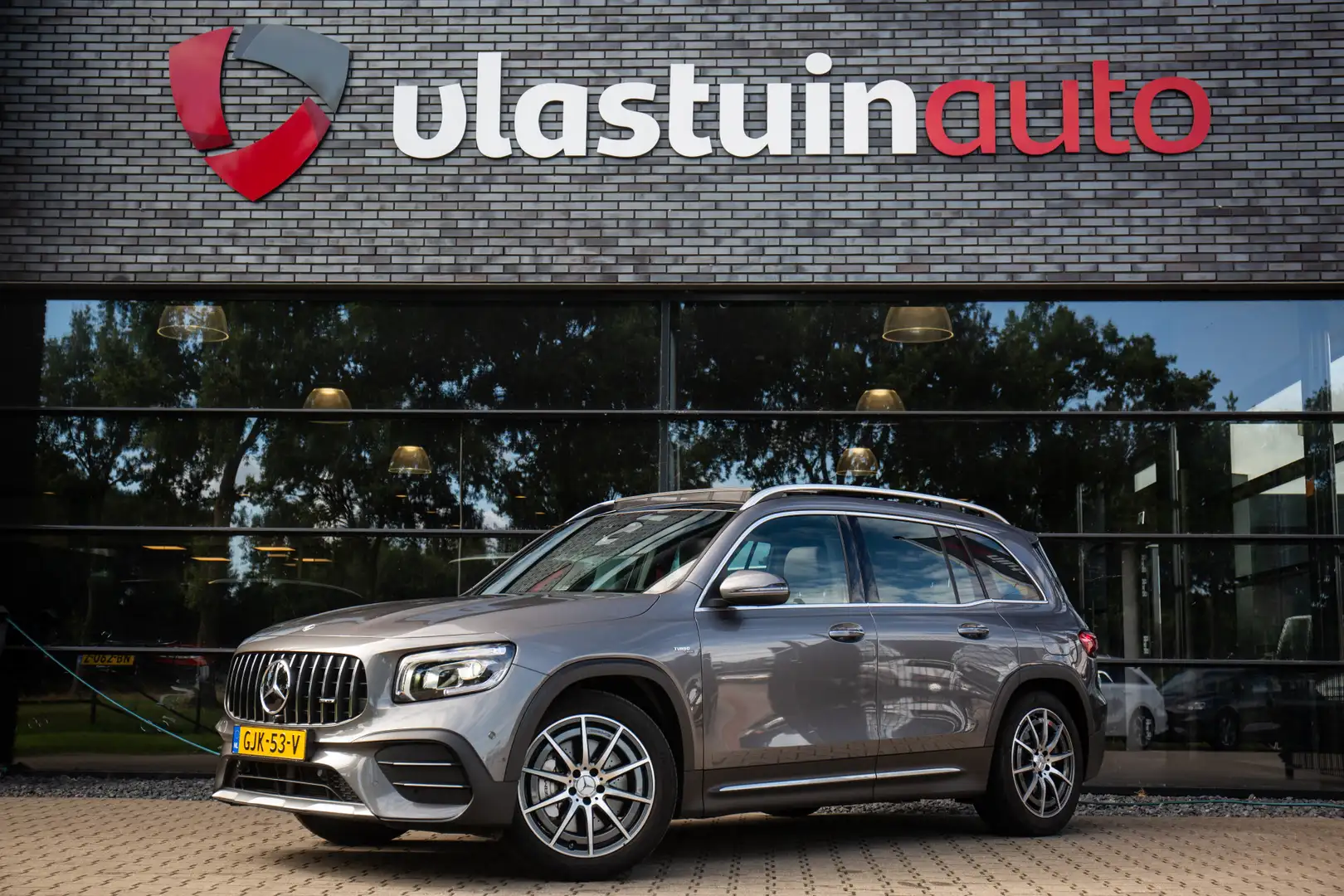 Mercedes-Benz GLB 35 AMG 4MATIC , Panoramadak, Memory seats, Sfeerverlichti Grijs - 1
