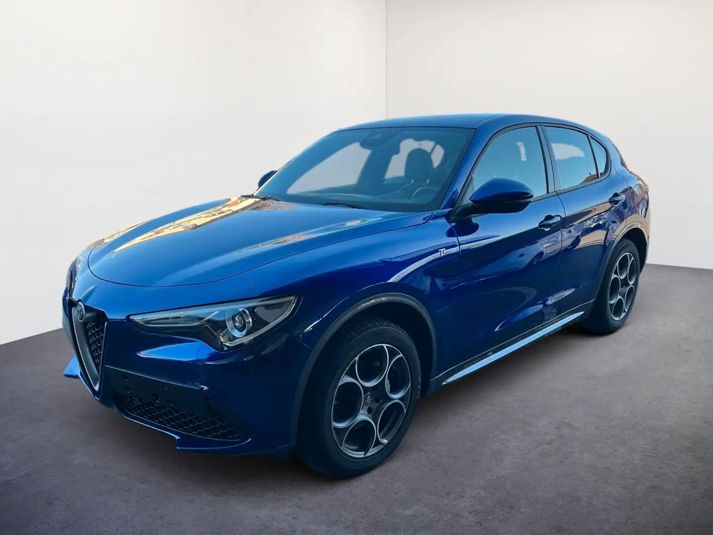 Alfa Romeo Stelvio TI 2.0 AT8 16V 280 PS AT8 Q4 NAVI/ASSIST Blau - 1