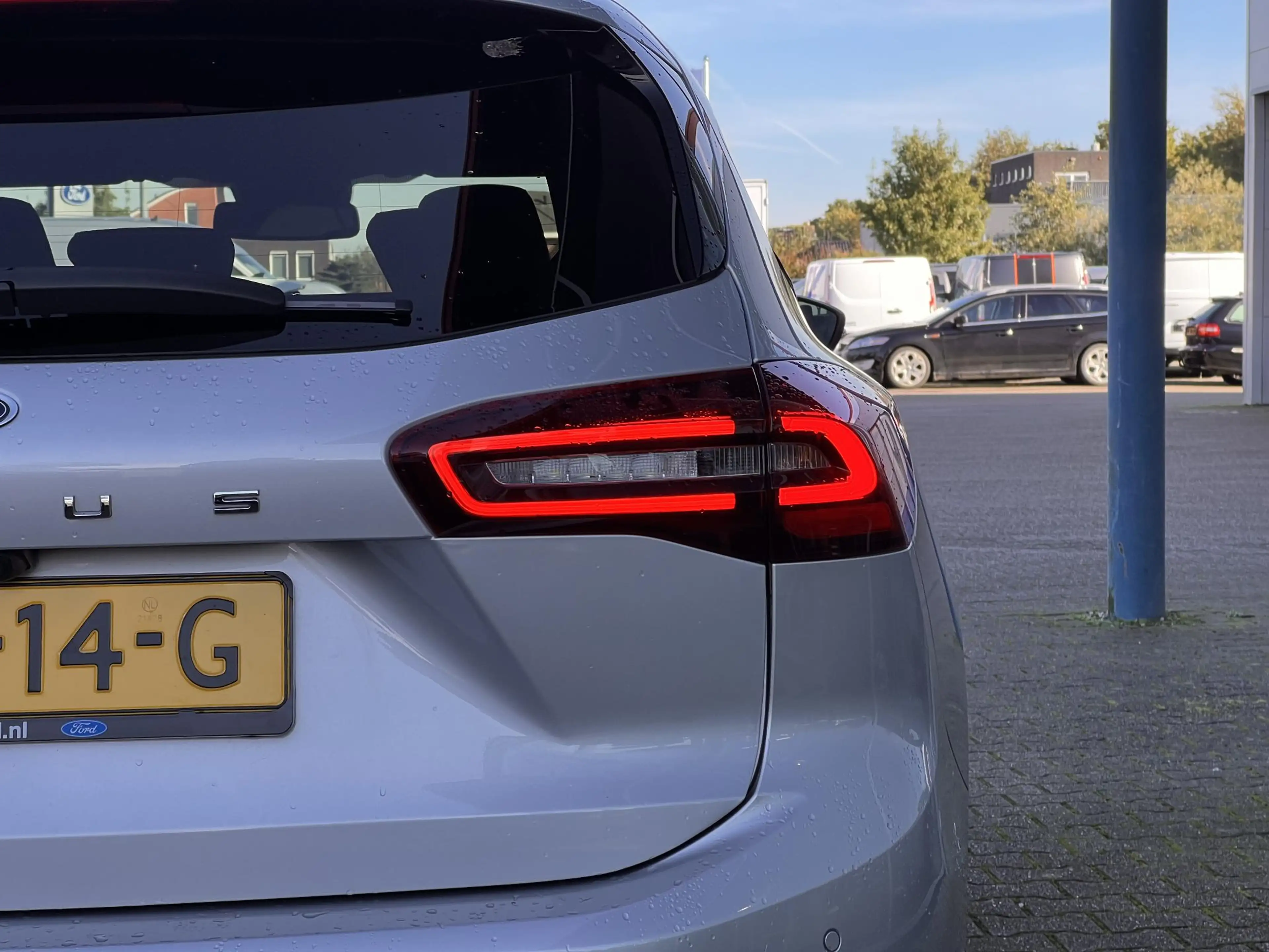 Ford Focus Wagon 1.0 EcoBoost Hybrid ST Line | Winter Pack | — photo 15