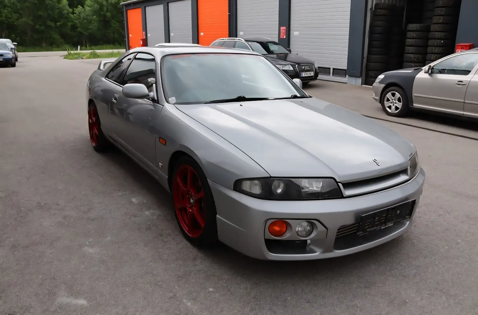 Nissan Skyline RB25 GTST - 2