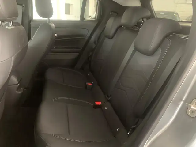 Jeep Avenger view 10