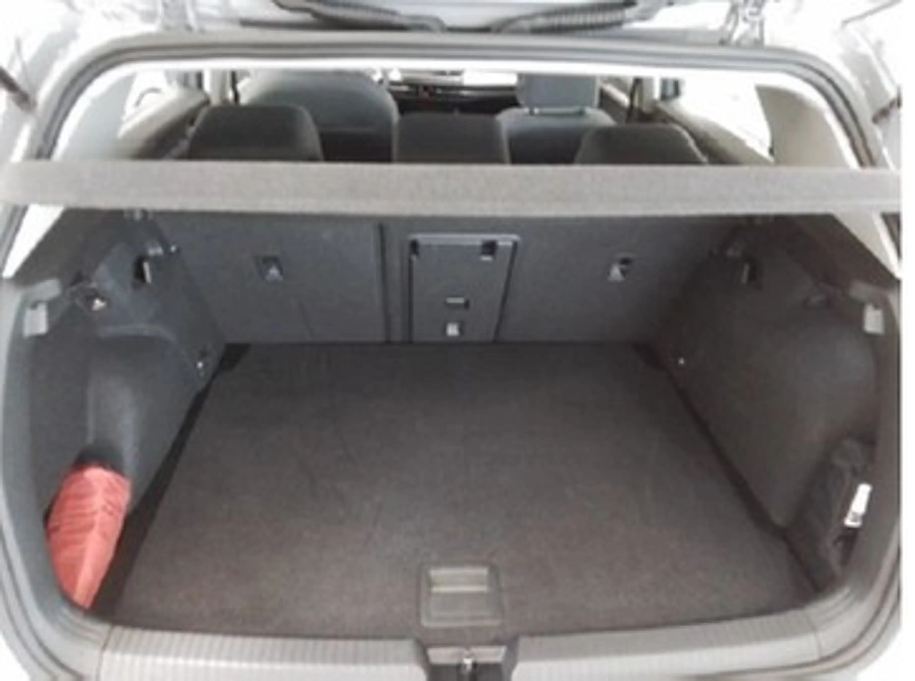 Volkswagen Golf VIII 1,5 TSI Life AHK R-Kamera IQ-Light Navi He... — photo 5