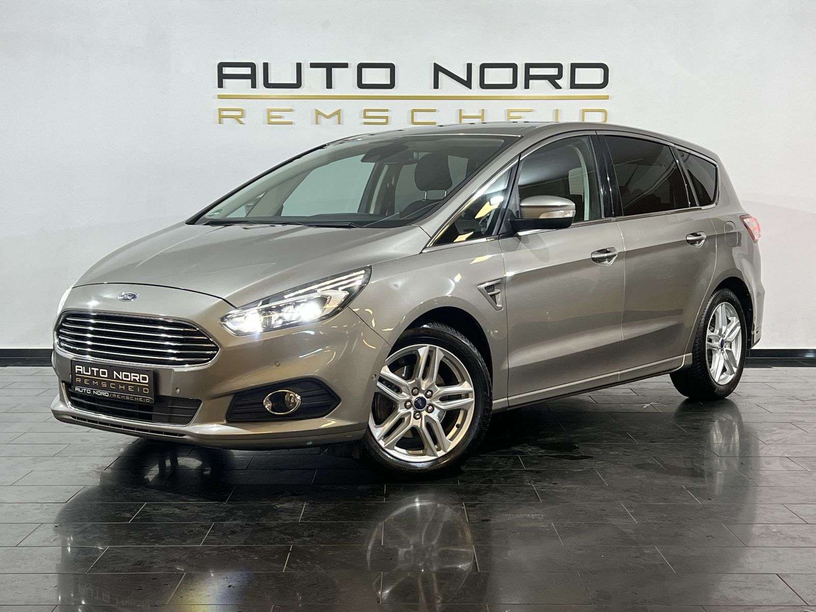 2016 Ford S-Max