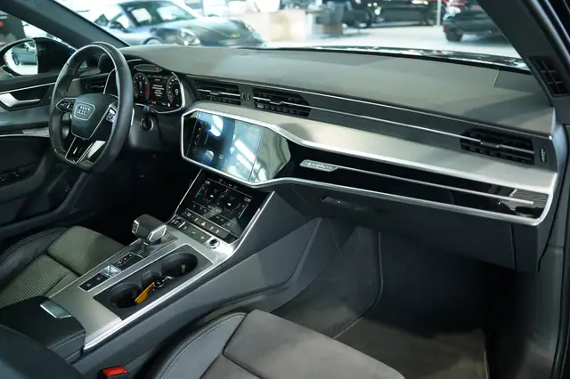 Audi A6 view 15