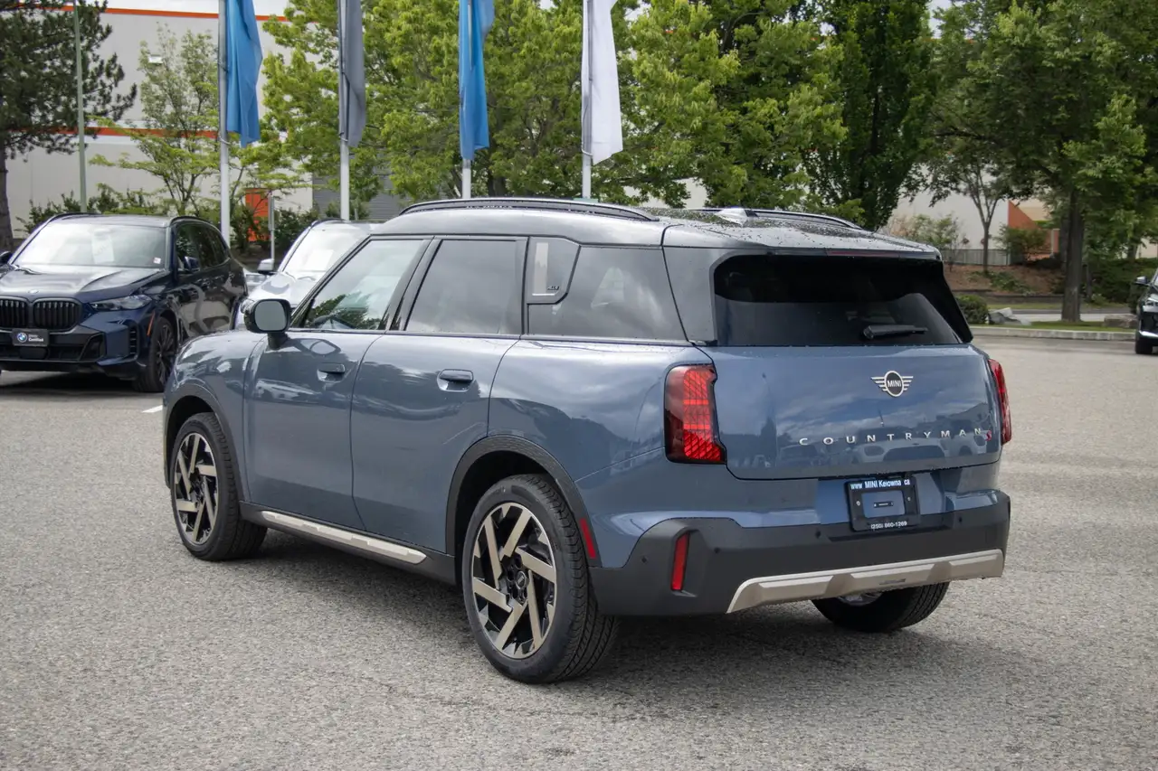 MINI Countryman photo MINI Countryman