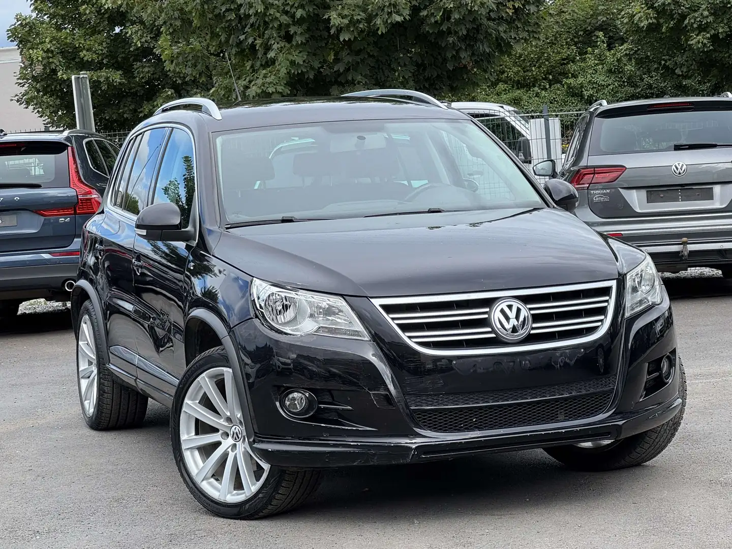 Volkswagen Tiguan 2.0 CR TDi 4MOTION/R LINE/FULLOPTIONS/EURO5 Noir - 2