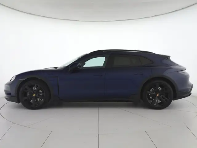 Porsche Taycan view 5