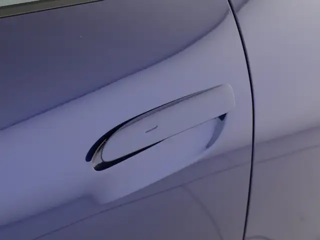 Porsche Taycan view 26