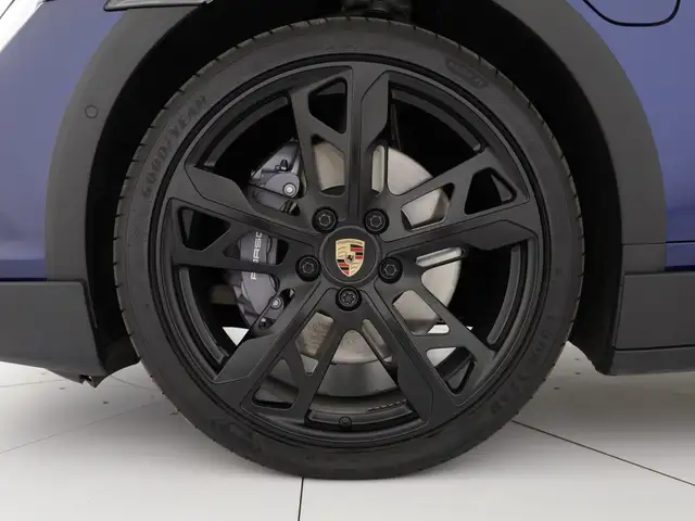 Porsche Taycan view 6