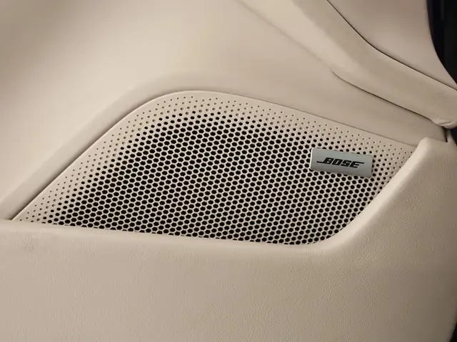 Porsche Taycan view 13