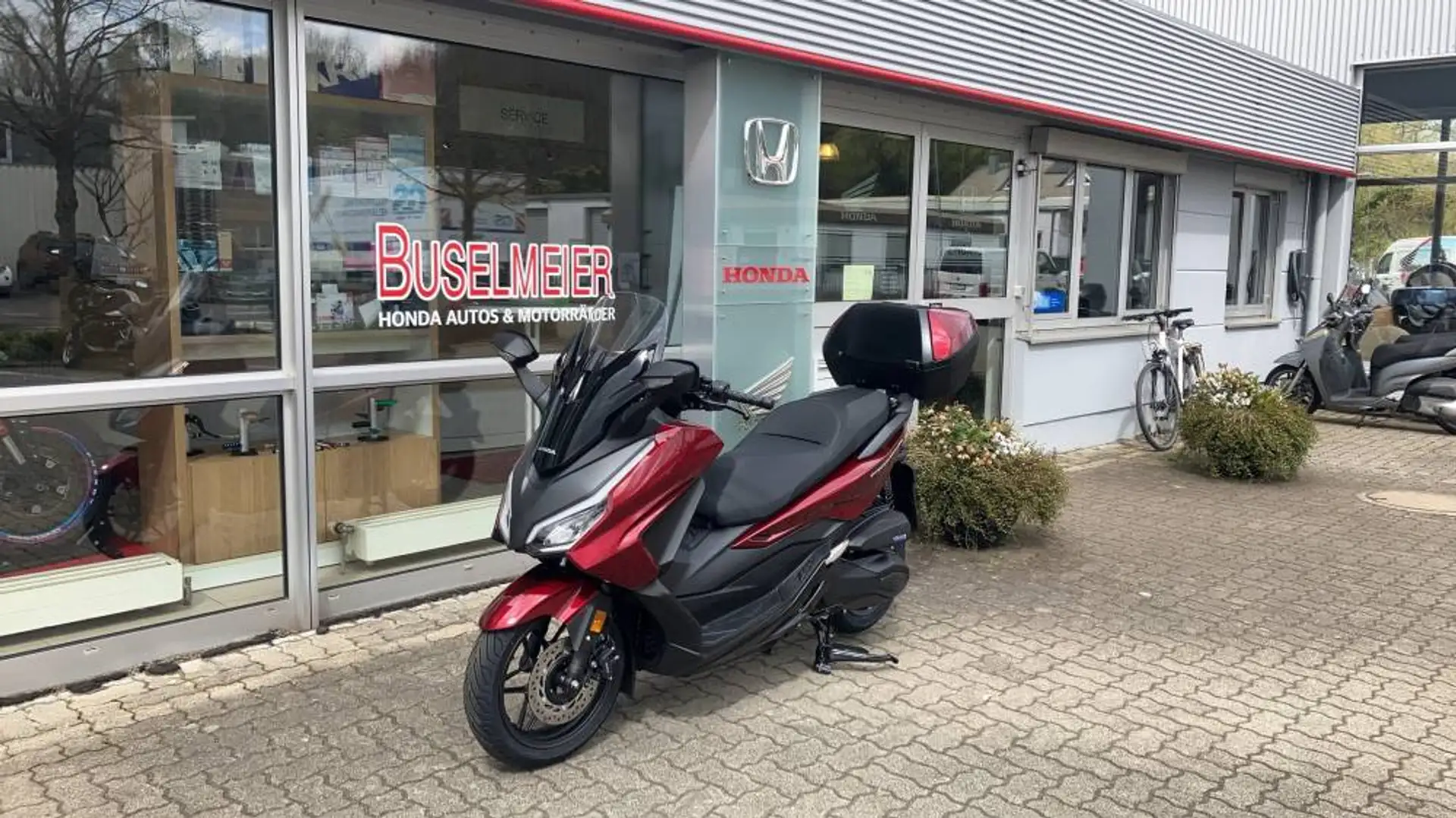 Honda Forza 350 2025 Roşu - 2