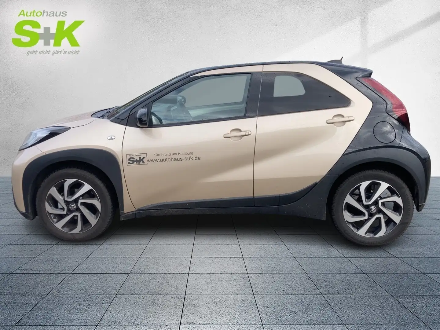 Toyota Aygo X Teamplayer *TEMPOMAT*GJR*KAMERA*KLIMA*SHZ* Beige - 2