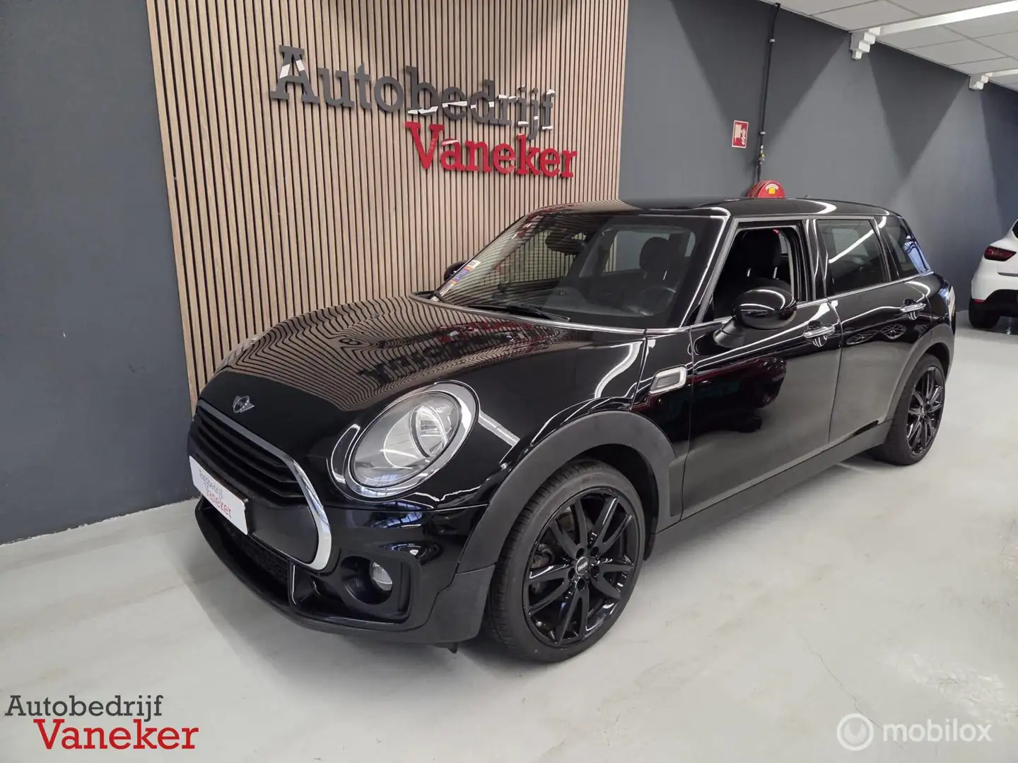 MINI One Clubman 1.5 Pepper Business Plus|Navi|Cruise|Stoelverwarmi Noir - 1