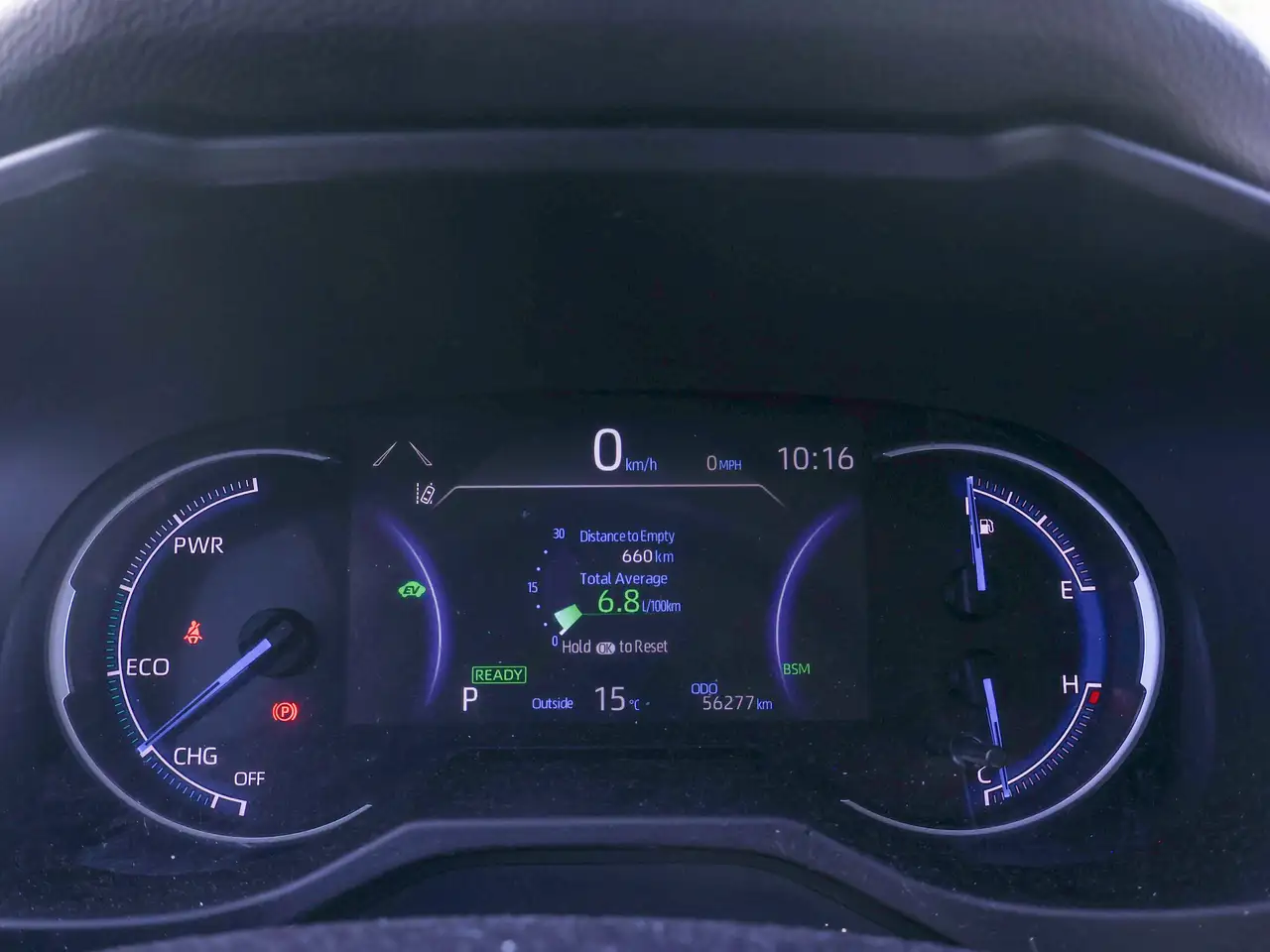 Toyota RAV 4 снимка Toyota RAV 4