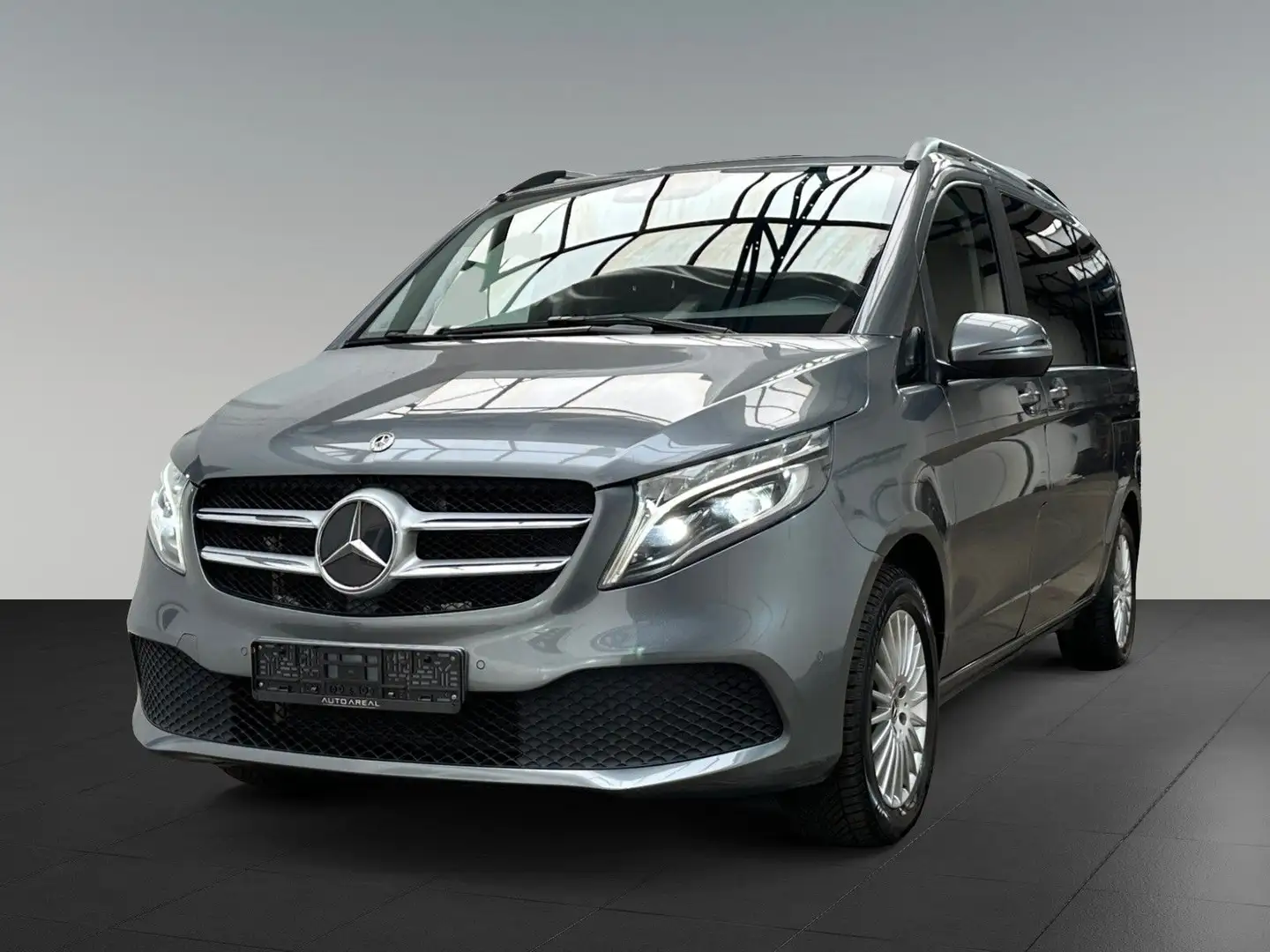 Used Mercedes Benz 220 