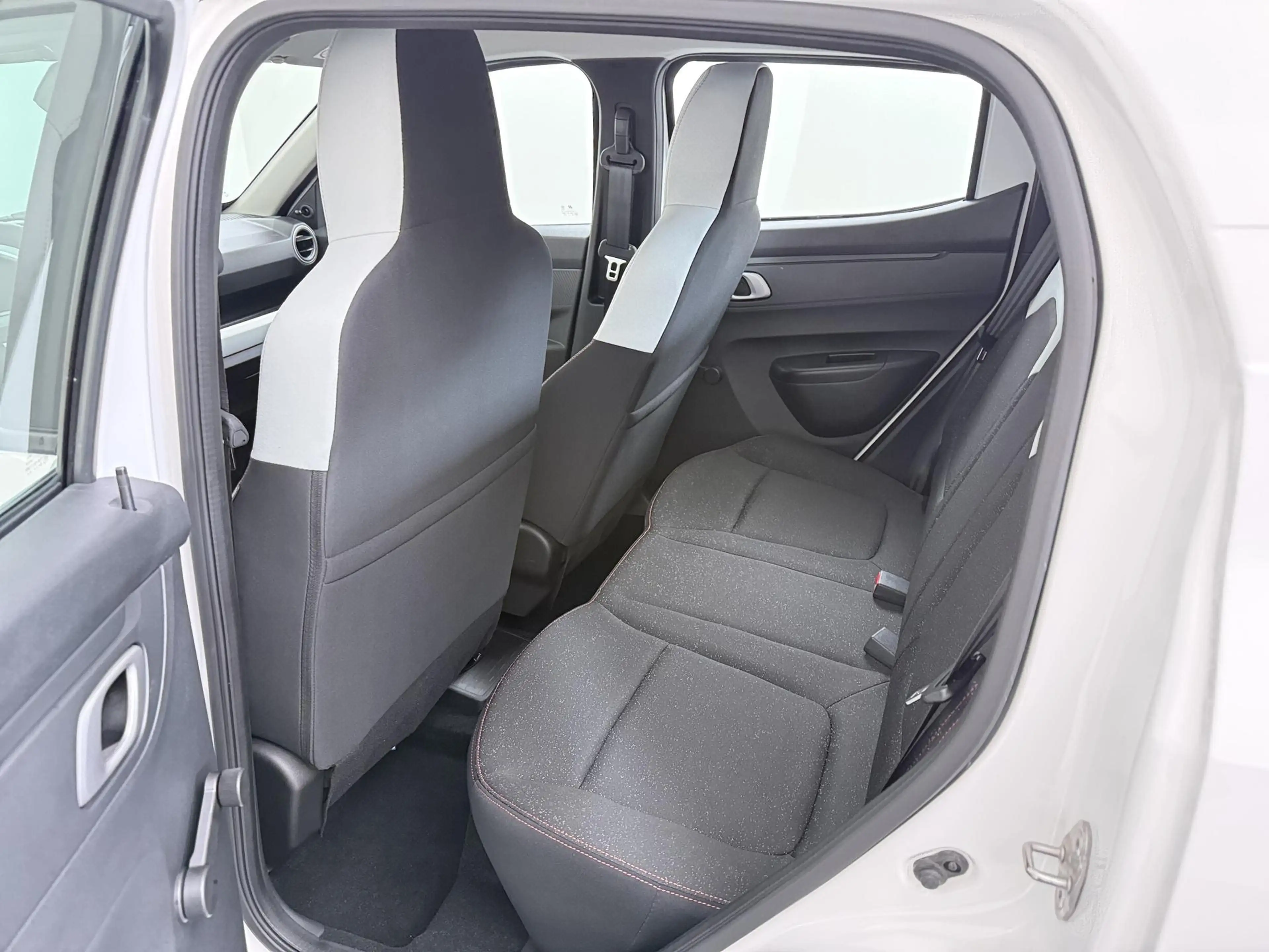 Dacia Spring Expression 65 | Parkeersensoren | Airco | Cruise C — photo 14