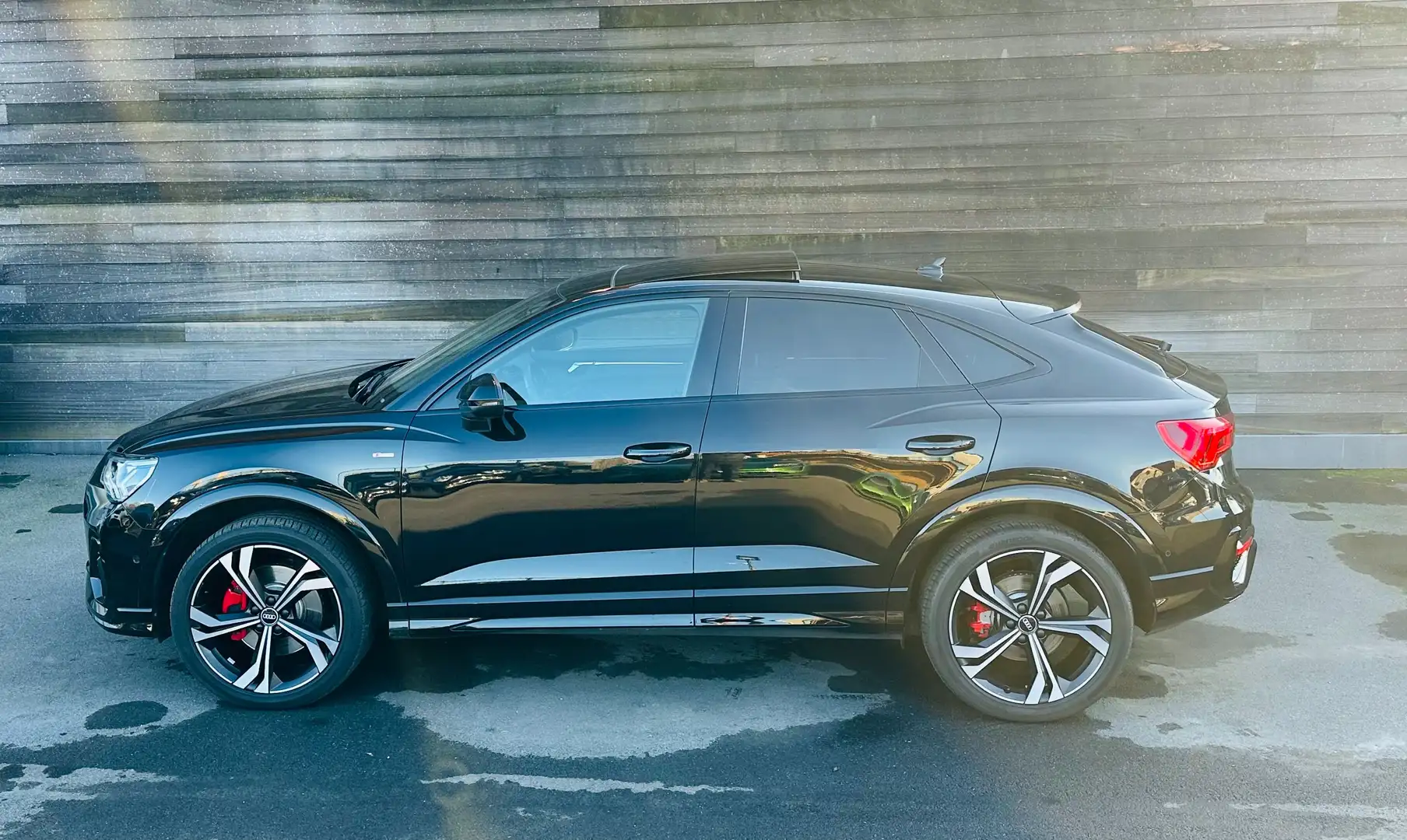 Audi Q3 SPORTBACK**S-LIN**PANO**MATRIX**B&O**20"ALU**TOP!! Noir - 2