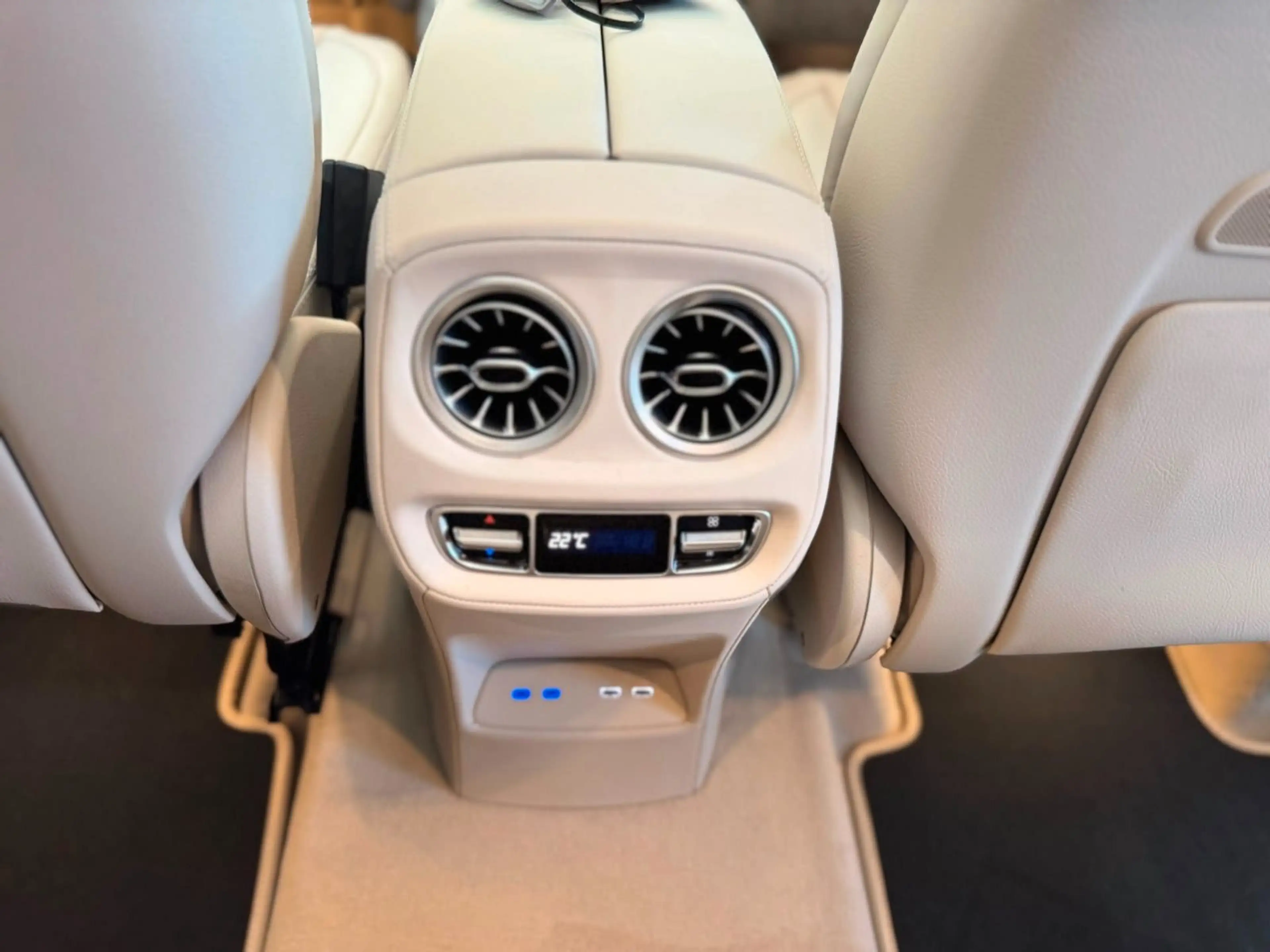 Mercedes-Benz G 63 AMG G63 AMG FULL CARBON  ACTIVE RIDE A22 DVD WEBASTO — photo 11