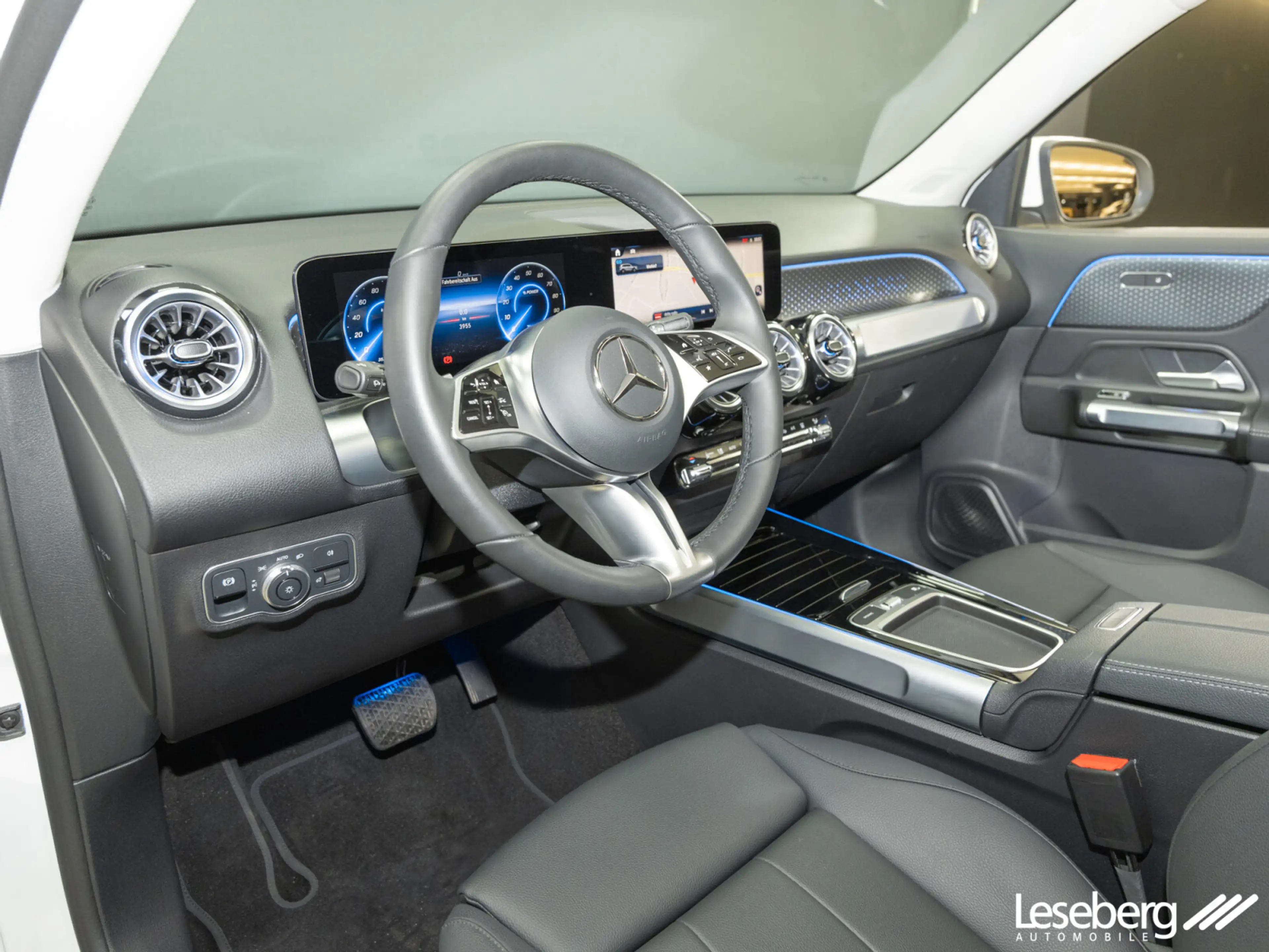 Mercedes-Benz EQB 250 EQB 250+ Progressive Adv. LED/Pano/Distronic/Shz — photo 10