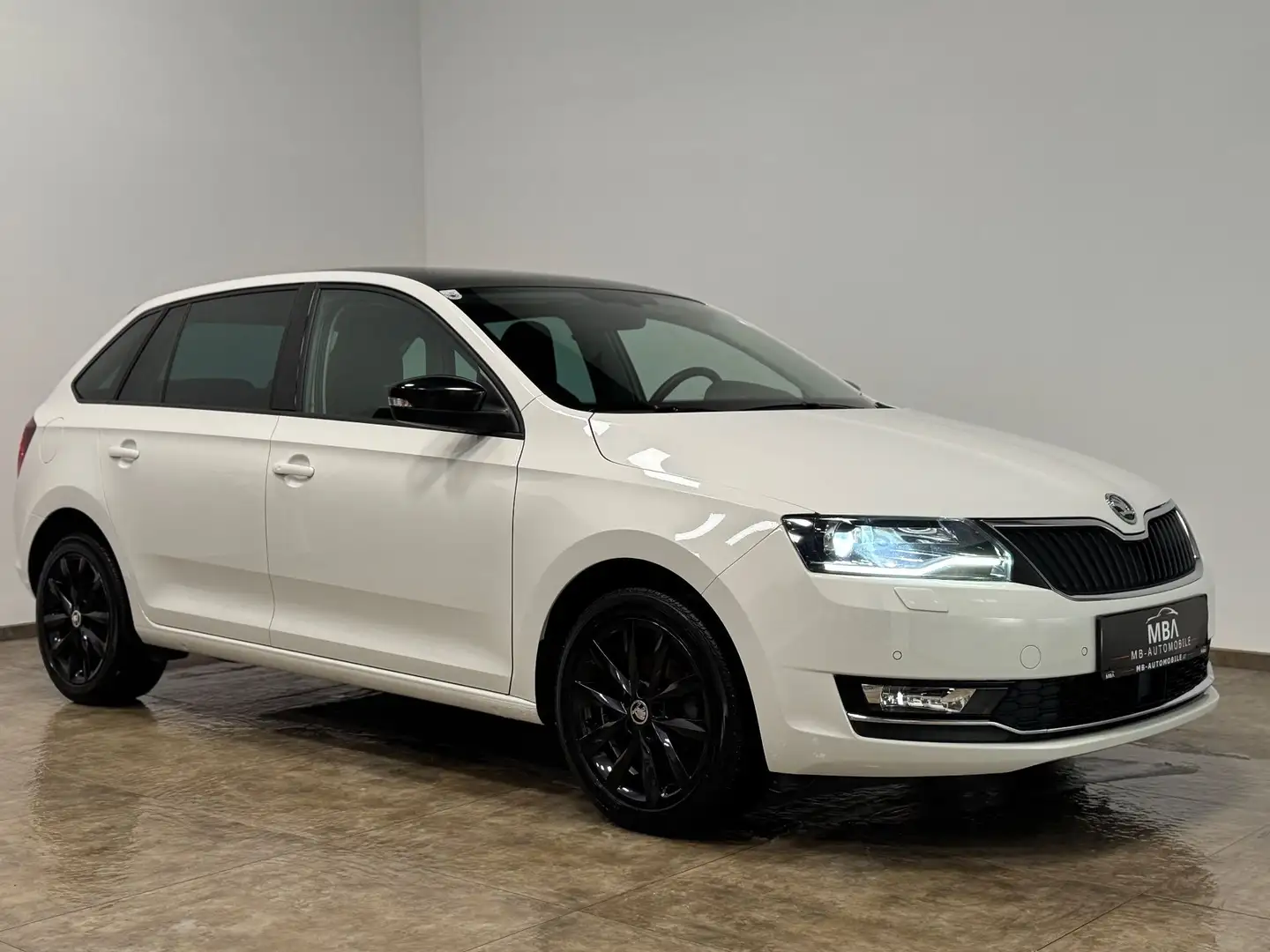Skoda Rapid/Spaceback 1.0 TSI SPORT *GRATIS VIGNETTE* PANO-GLASDACH | m Weiß - 2