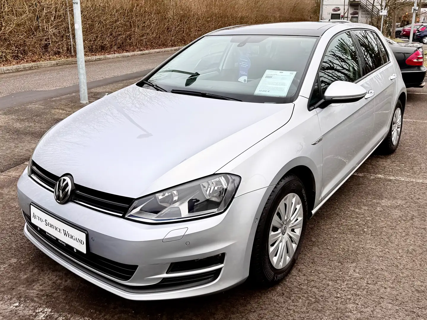 Volkswagen Golf VII Cup Edition Panorama-Dach Tempomat Navi Silber - 1