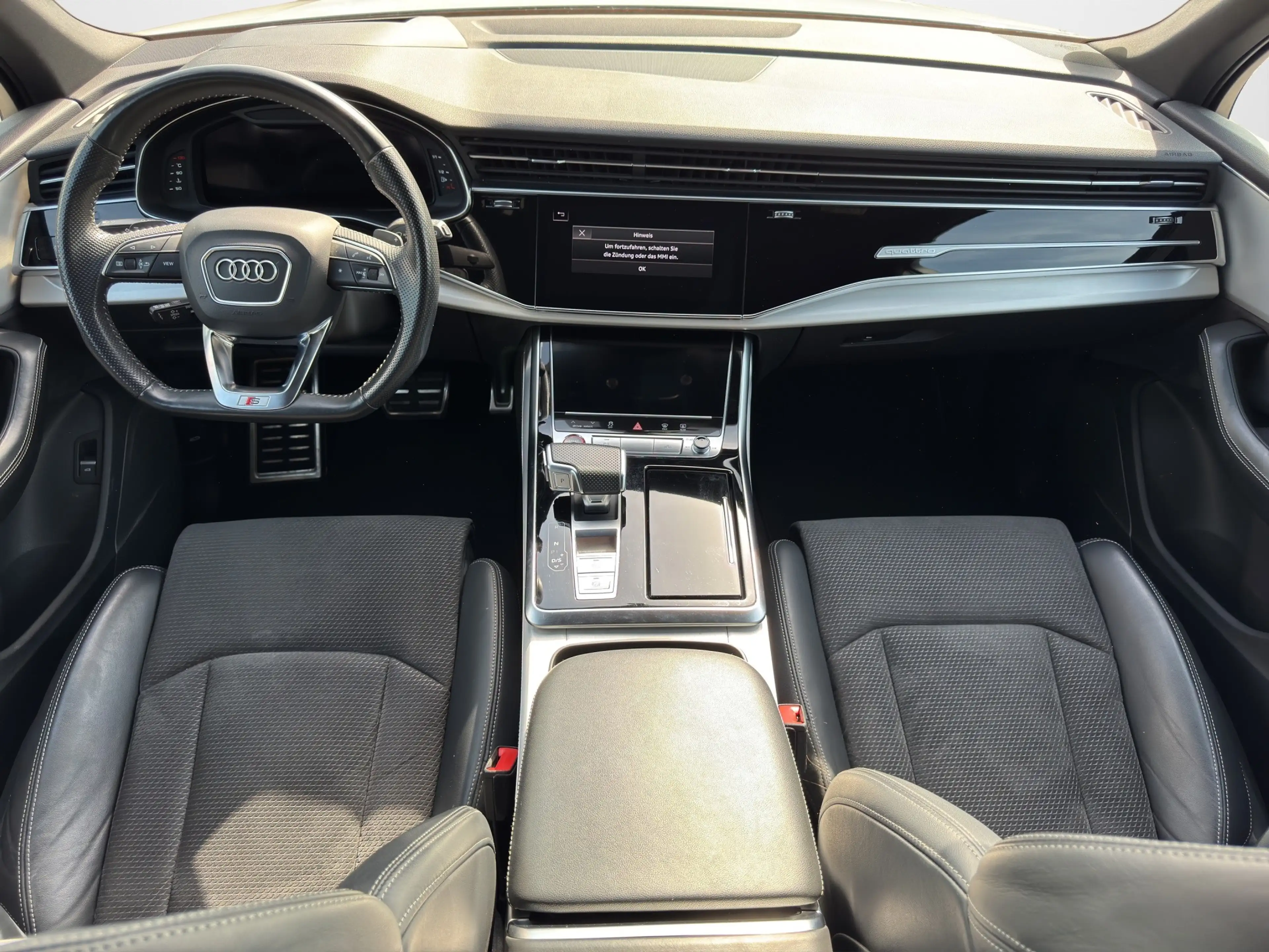 Audi SQ7 4.0 TDI quattro — photo 9