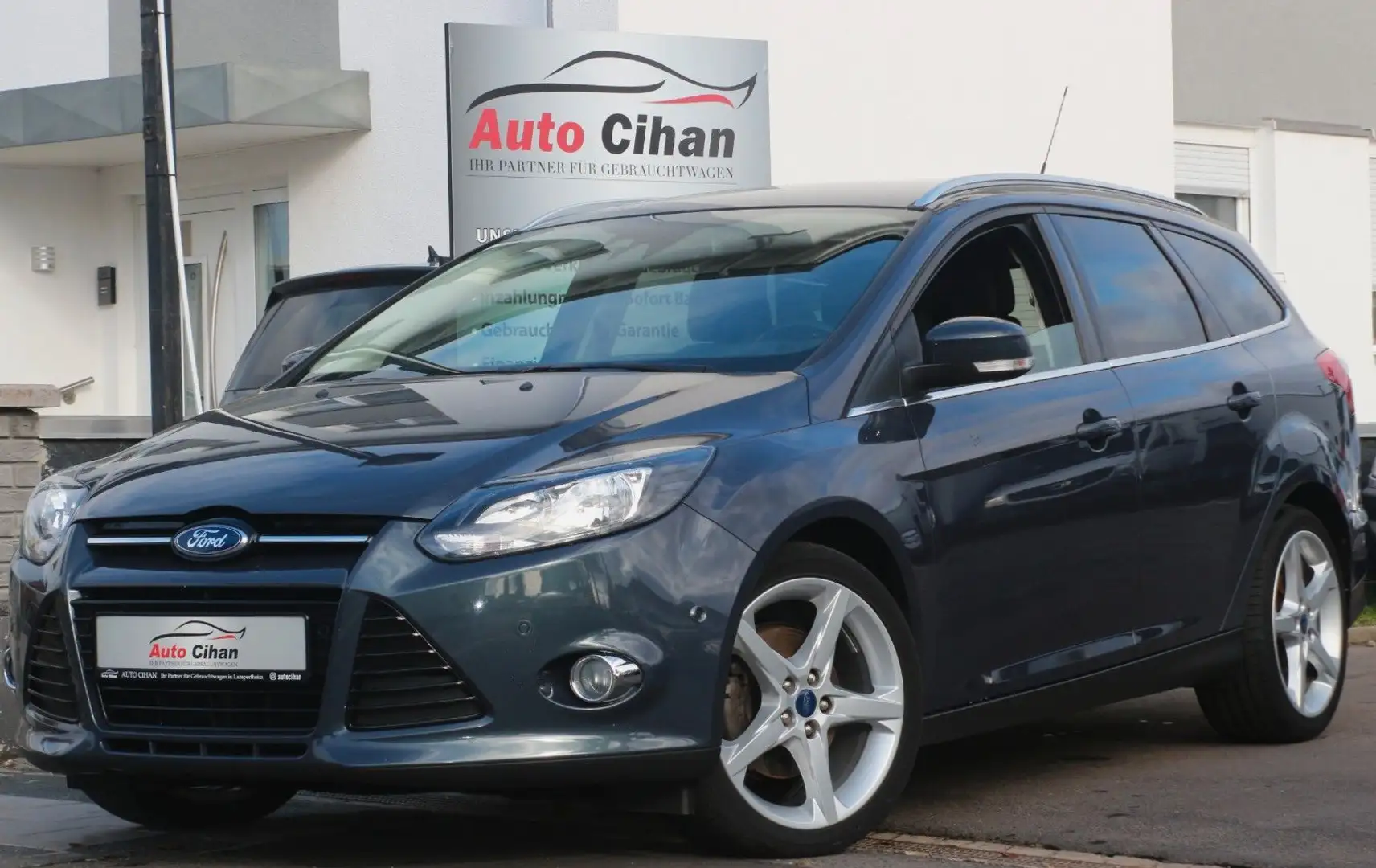 Ford Focus Turnier Titanium X AHK! KAMERA! VOLL! TOP! Gris - 1