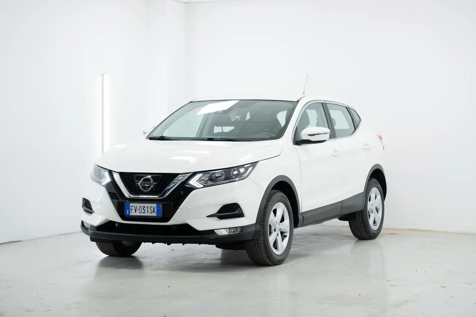 Nissan Qashqai 1.5 dCi Acenta 110cv Weiß - 1