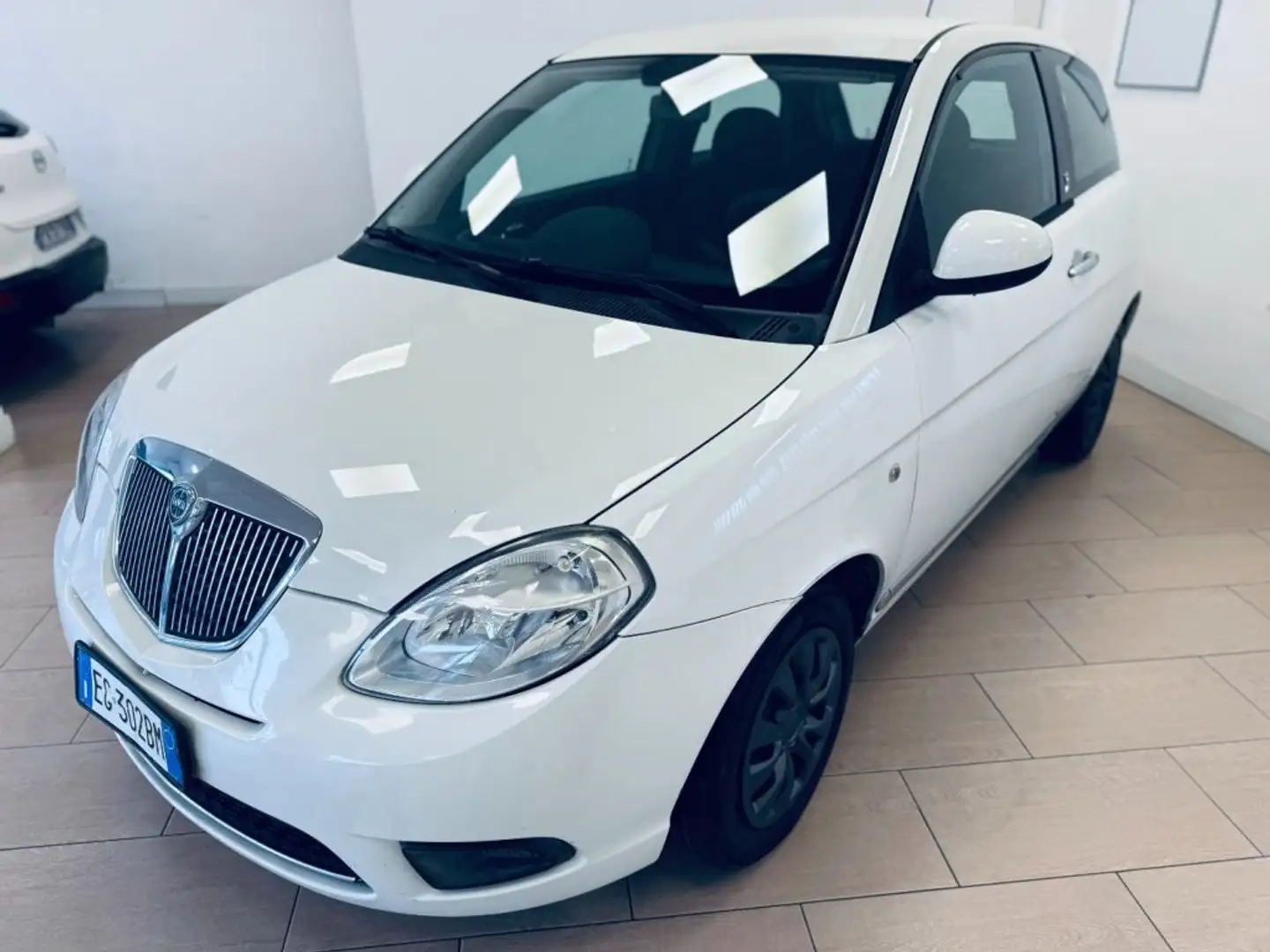 Lancia Ypsilon 1.2 69 CV Diva 113.000 Km Blanc - 2