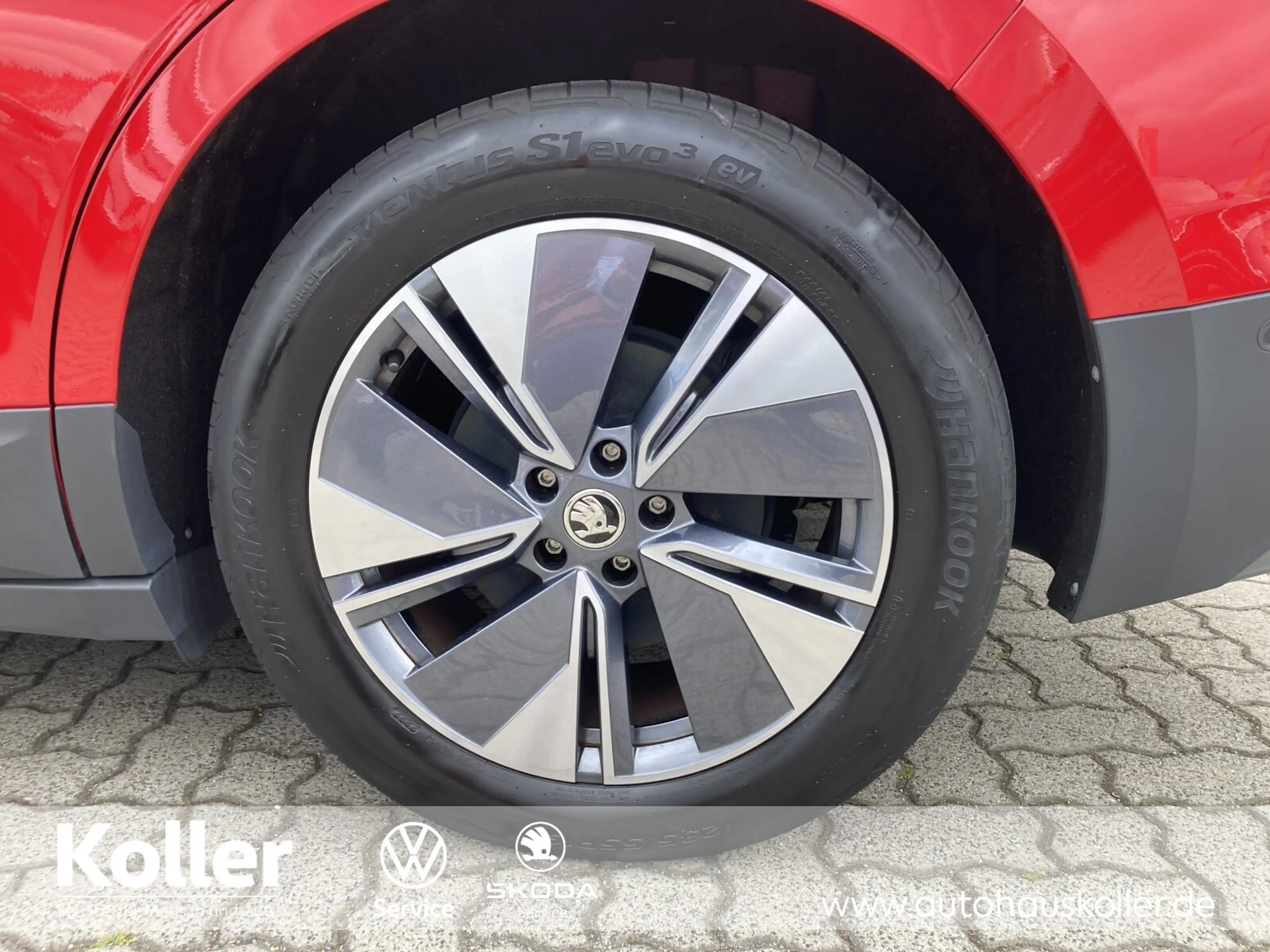 Skoda Enyaq Enyaq iV 60 Loft AHK MatrixLED tParken SH Kamera — photo 7