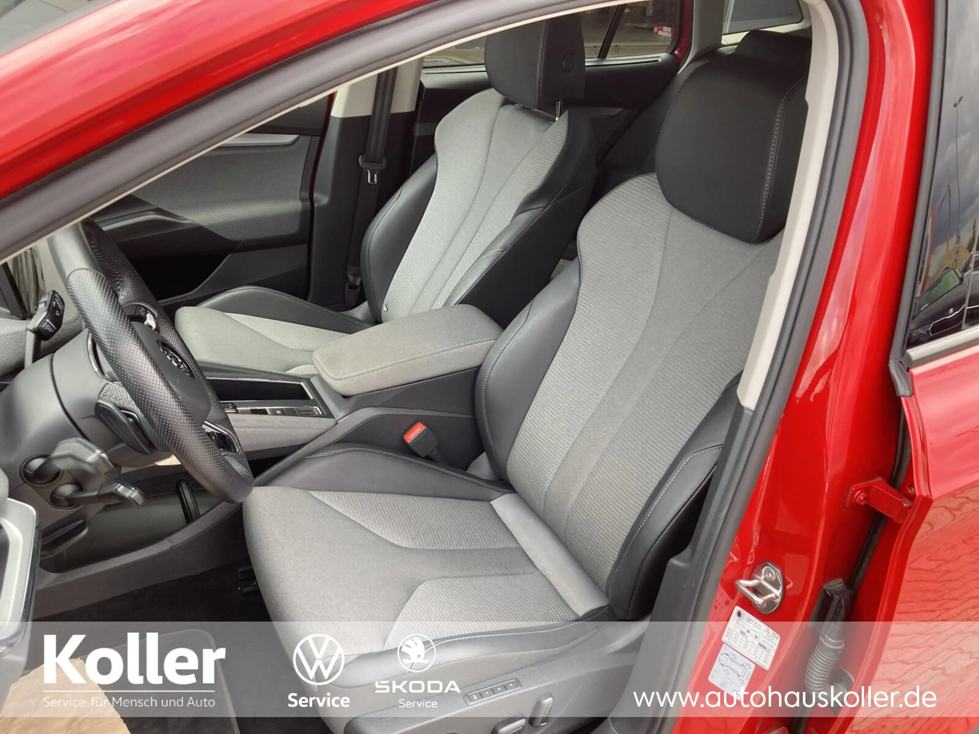 Skoda Enyaq Enyaq iV 60 Loft AHK MatrixLED tParken SH Kamera — photo 10