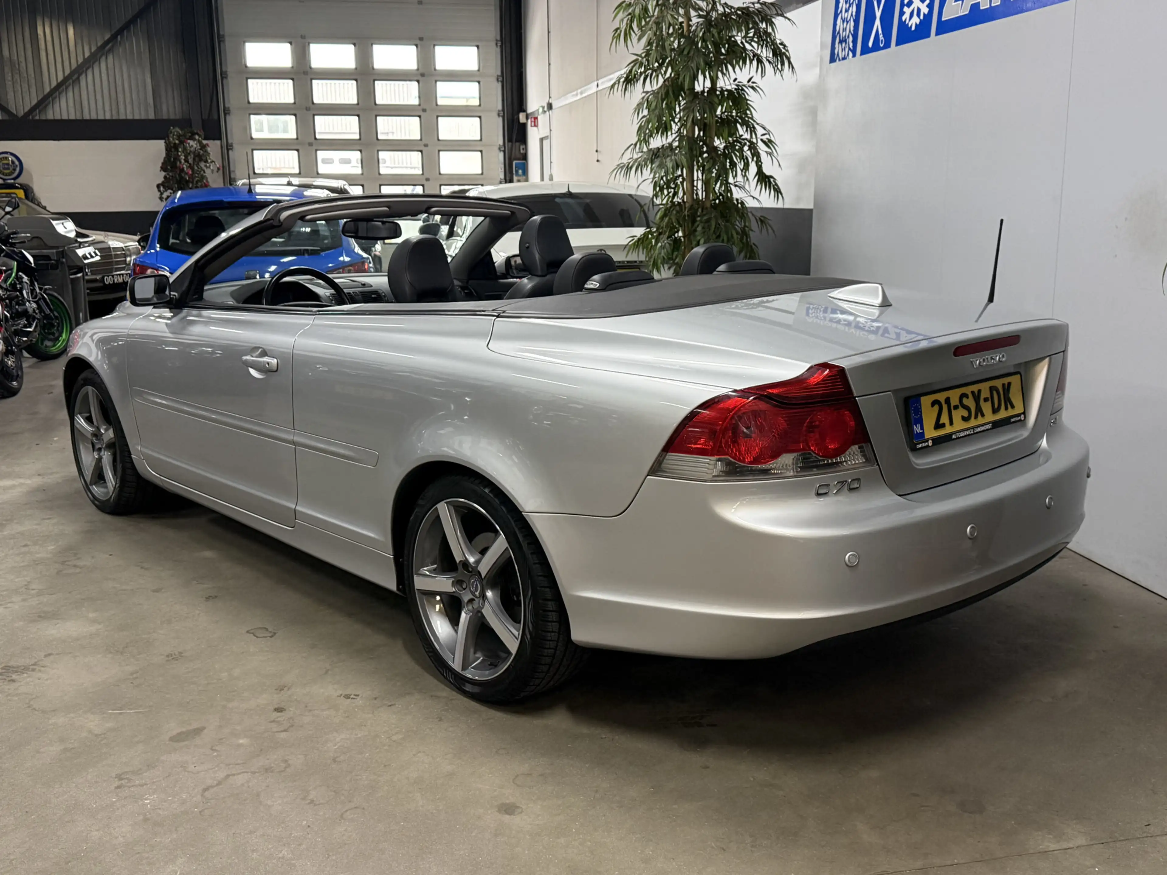 Volvo C70 Convertible 2.4i Summum — photo 3