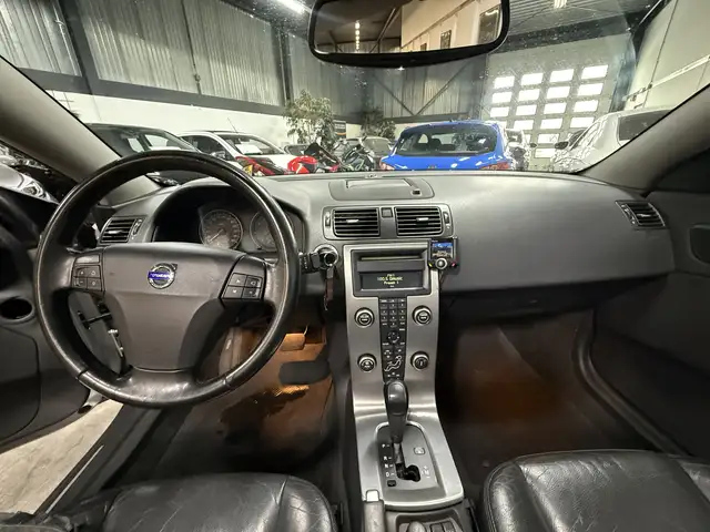 Volvo C70 view 12