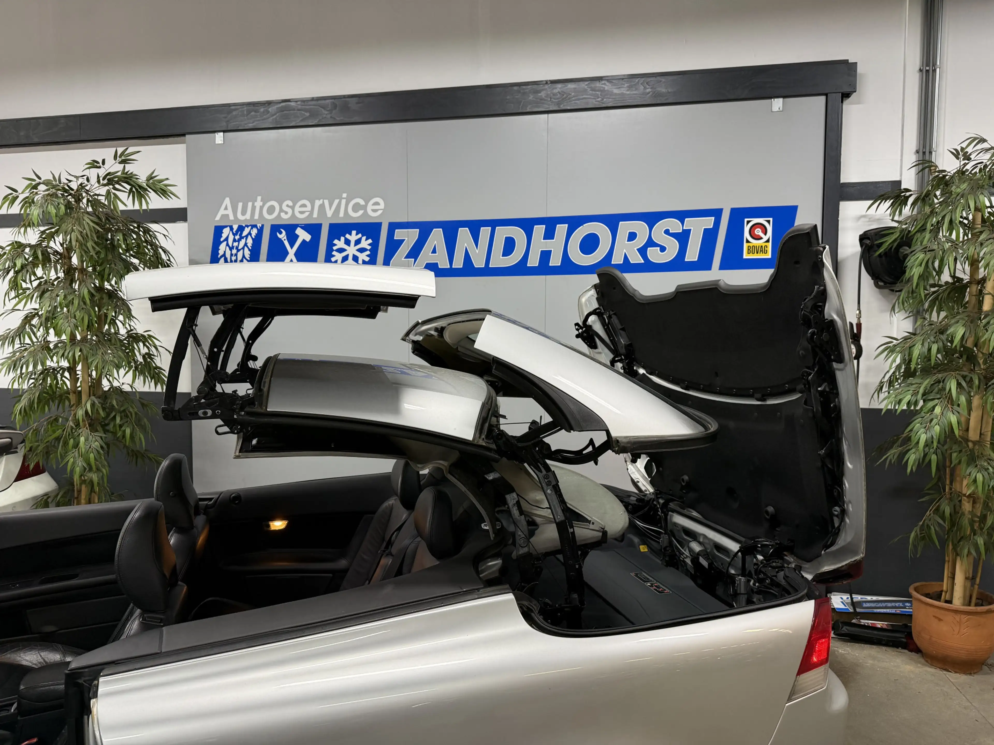 Volvo C70 Convertible 2.4i Summum — photo 9