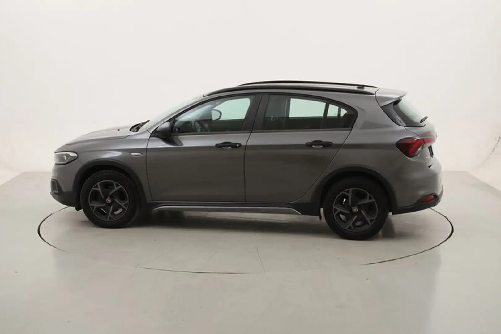 Fiat Tipo City Cross - 5 porte 1.3 Diesel 95CV Grigio - 2