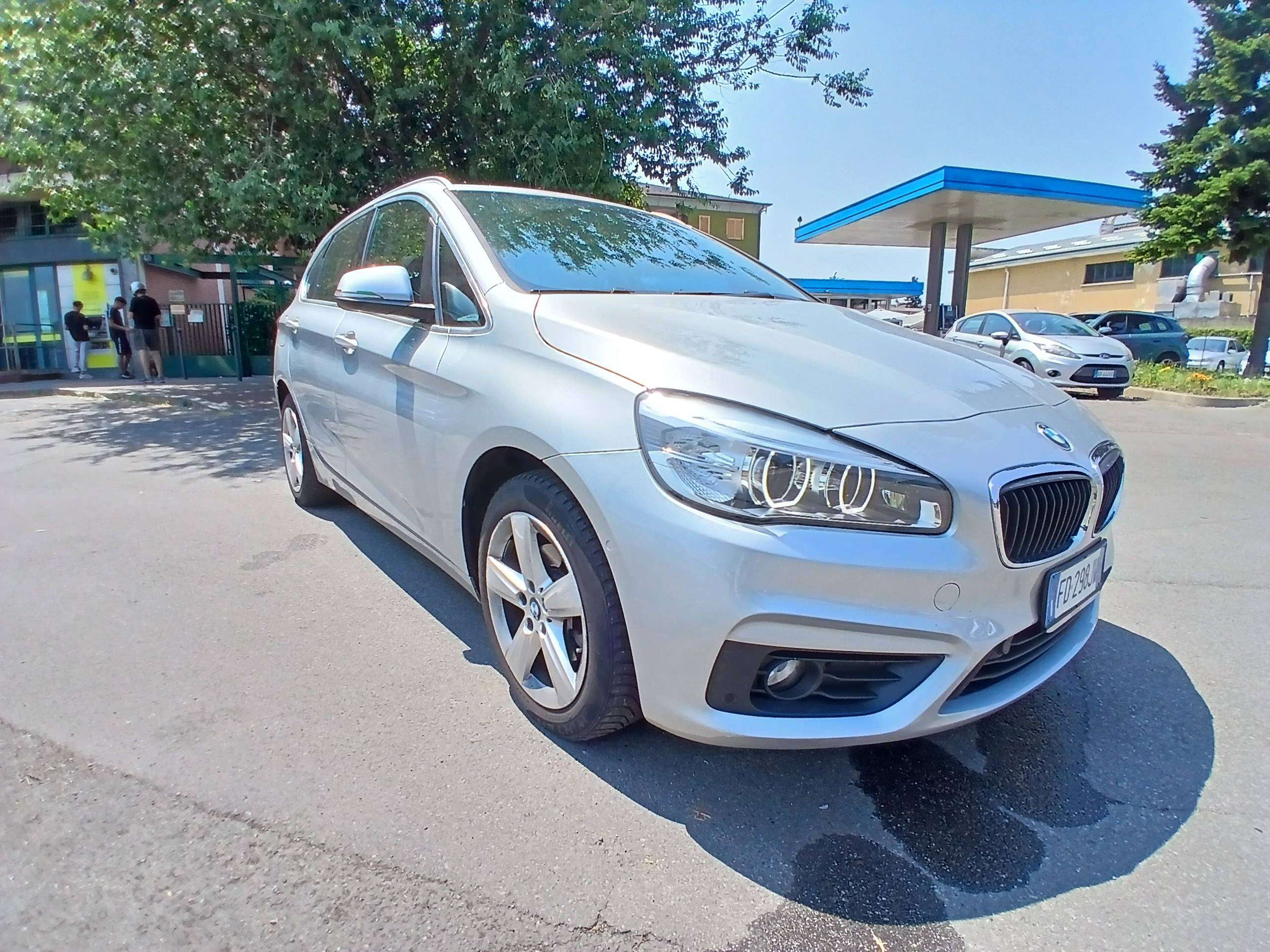 BMW 216